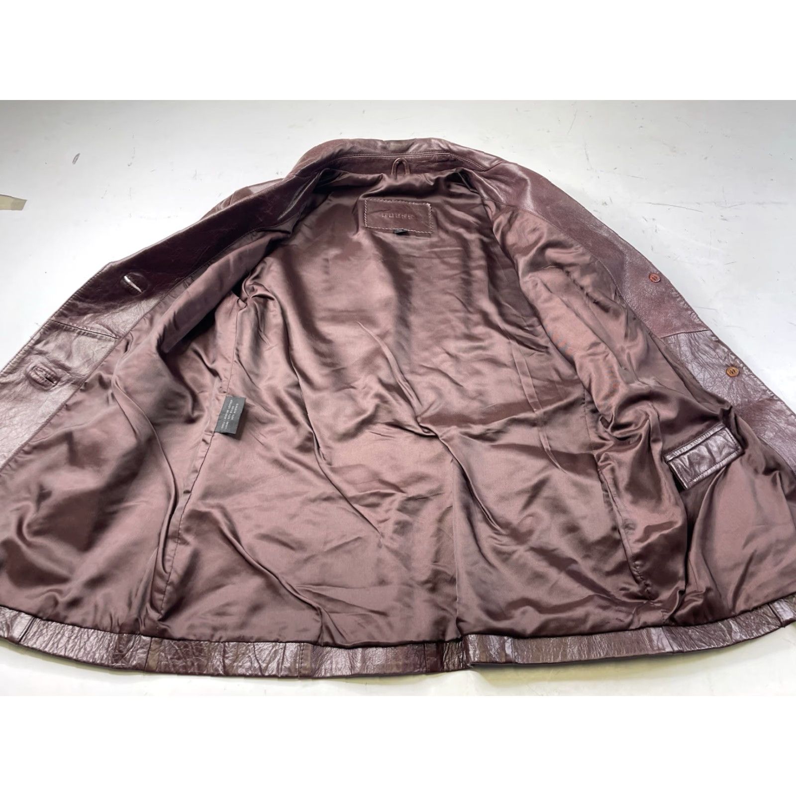 Guess VINTAGE GUESS Leather Maroon Motorcycle Jacket Women’s Size M Slim 90s City Biker Designer All Seasons Full Zip Short Sleeve Size M / US 6-8 / IT 42-44 - 3 Thumbnail
