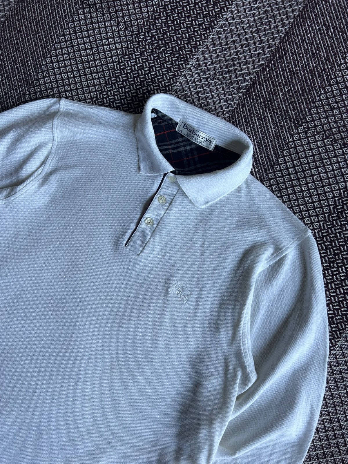 Burberry Vintage Burberry Long Sleeve Polo Solid Style Nova Check Size US S / EU 44-46 / 1 - 3 Thumbnail