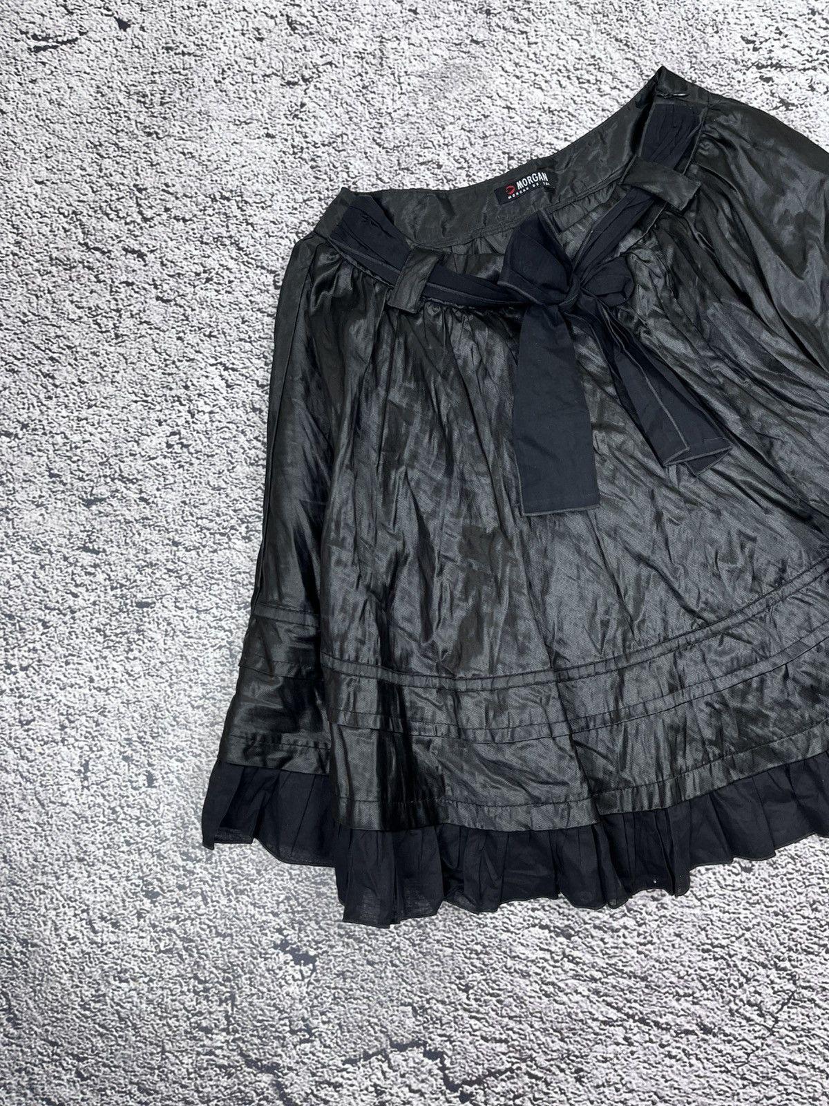 Morgan De Toi Vintage Morgan De Toi Gothic midi skirt Size 28" / US 6 / IT 42 - 2 Thumbnail