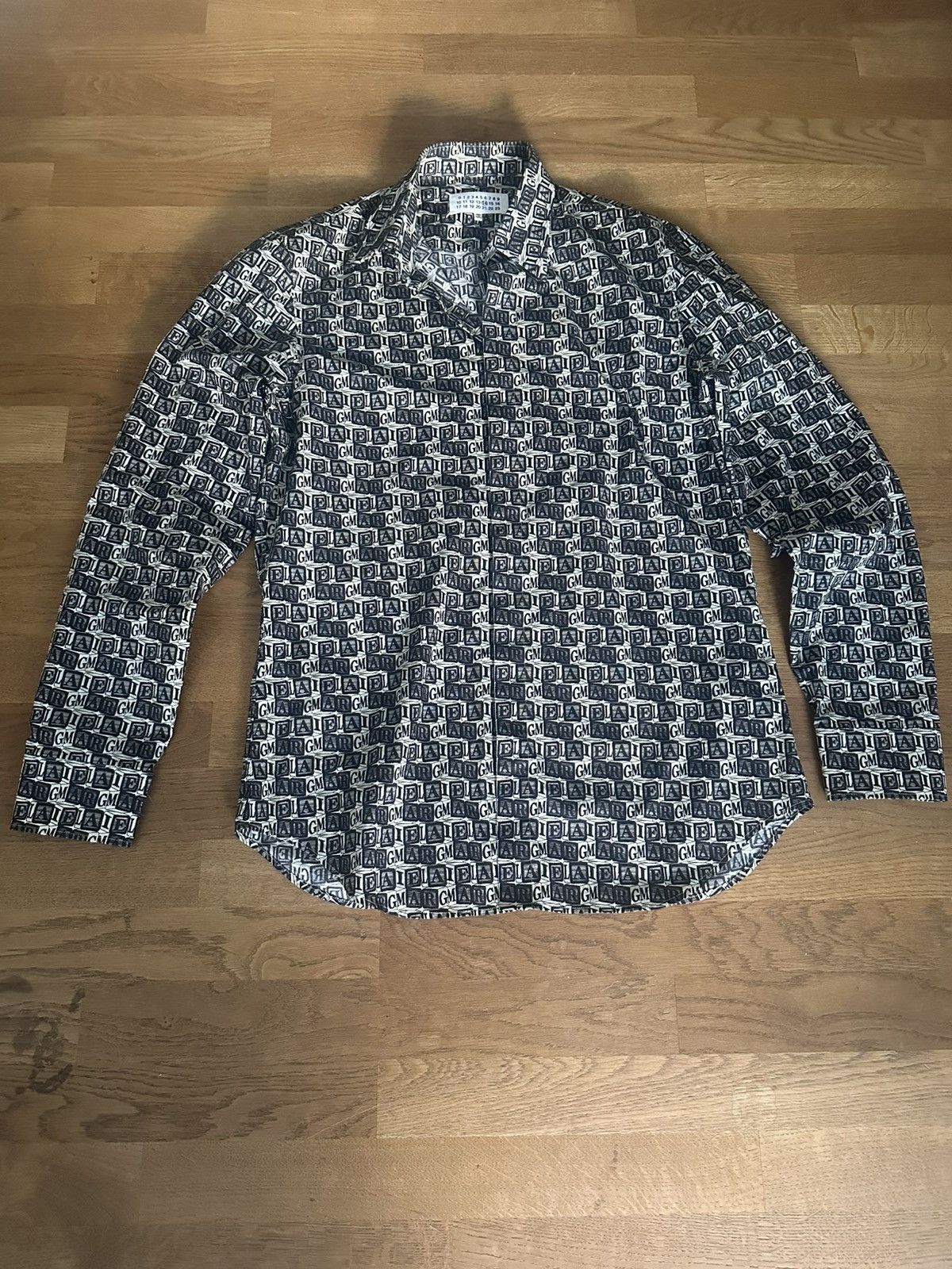 Maison Margiela Maison Margiela Monogram Shirt Size US M / EU 48-50 / 2 - 1 Thumbnail