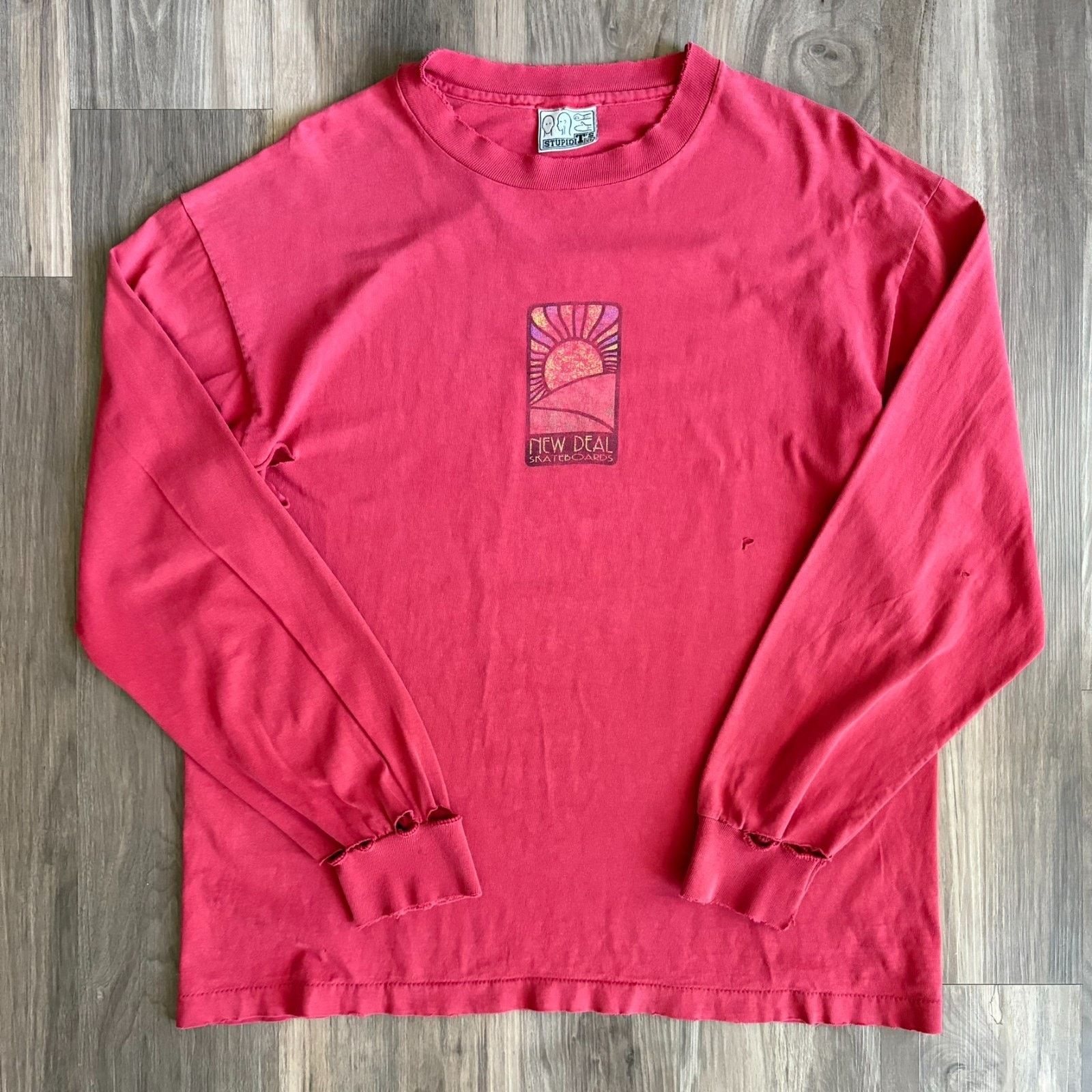 Vintage Vintage New Deal Skateboards T-Shirt Men's Size L Original Size US L / EU 52-54 / 3 - 8 Thumbnail