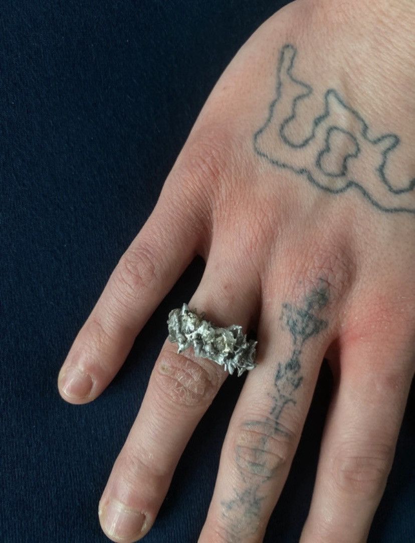 Vintage Custom Ring Thorn Goth Signet Spikes Cybersigilism Size 19 Size ONE SIZE - 1 Thumbnail