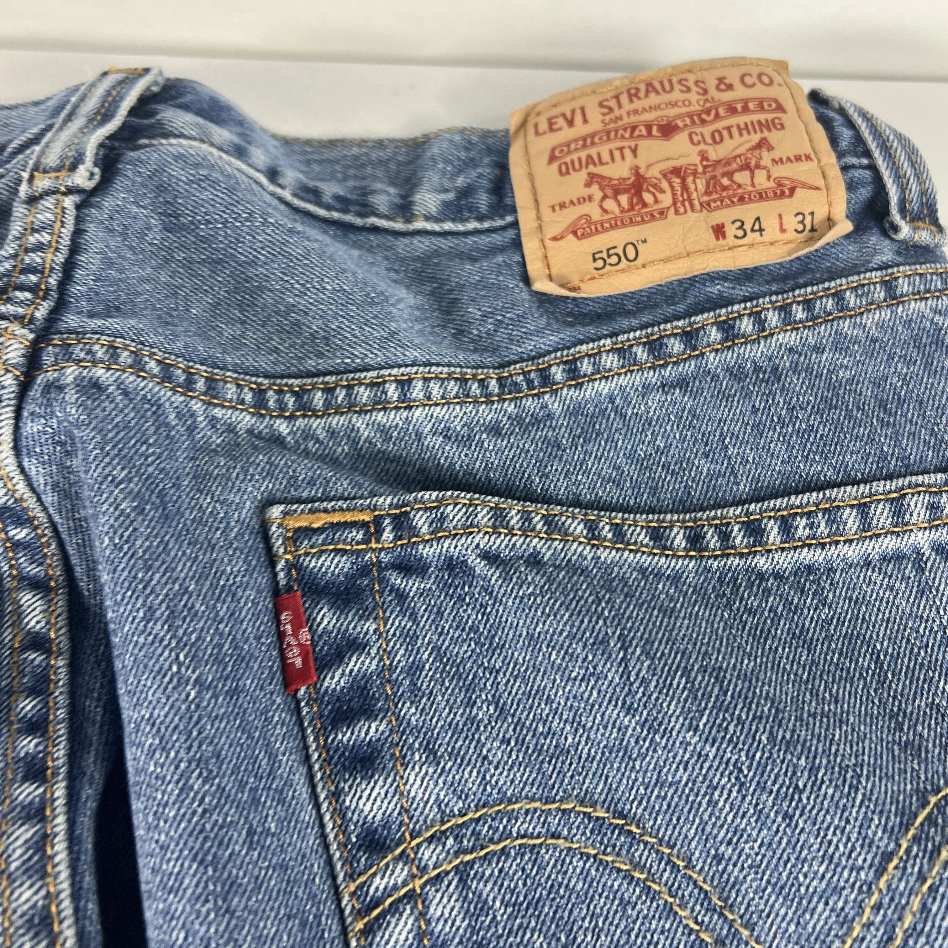 Levi's × Vintage Y2K Levi's Jeans 550 Relaxed Blue Faded Cotton Denim Size US 34 / EU 50 - 13 Thumbnail