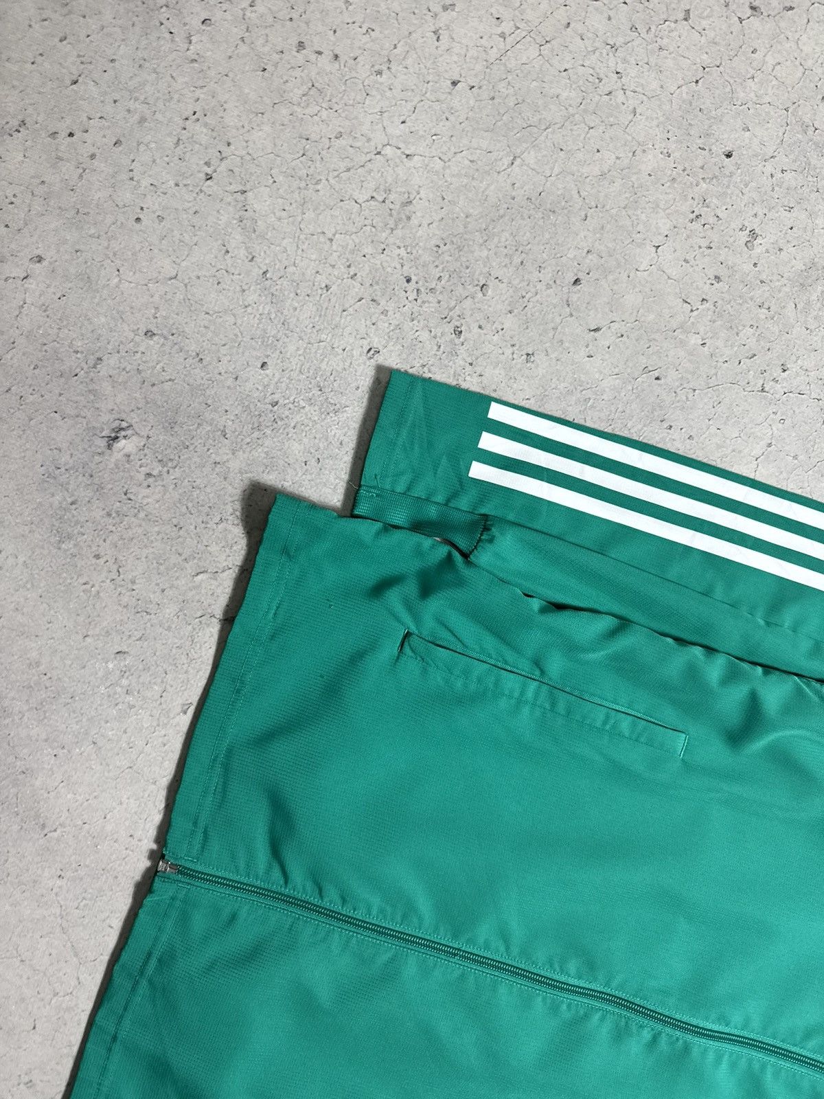 Adidas Adidas FC Celtic Nylon Football Full Zip Jacket Soccer Size US S / EU 44-46 / 1 - 2 Thumbnail