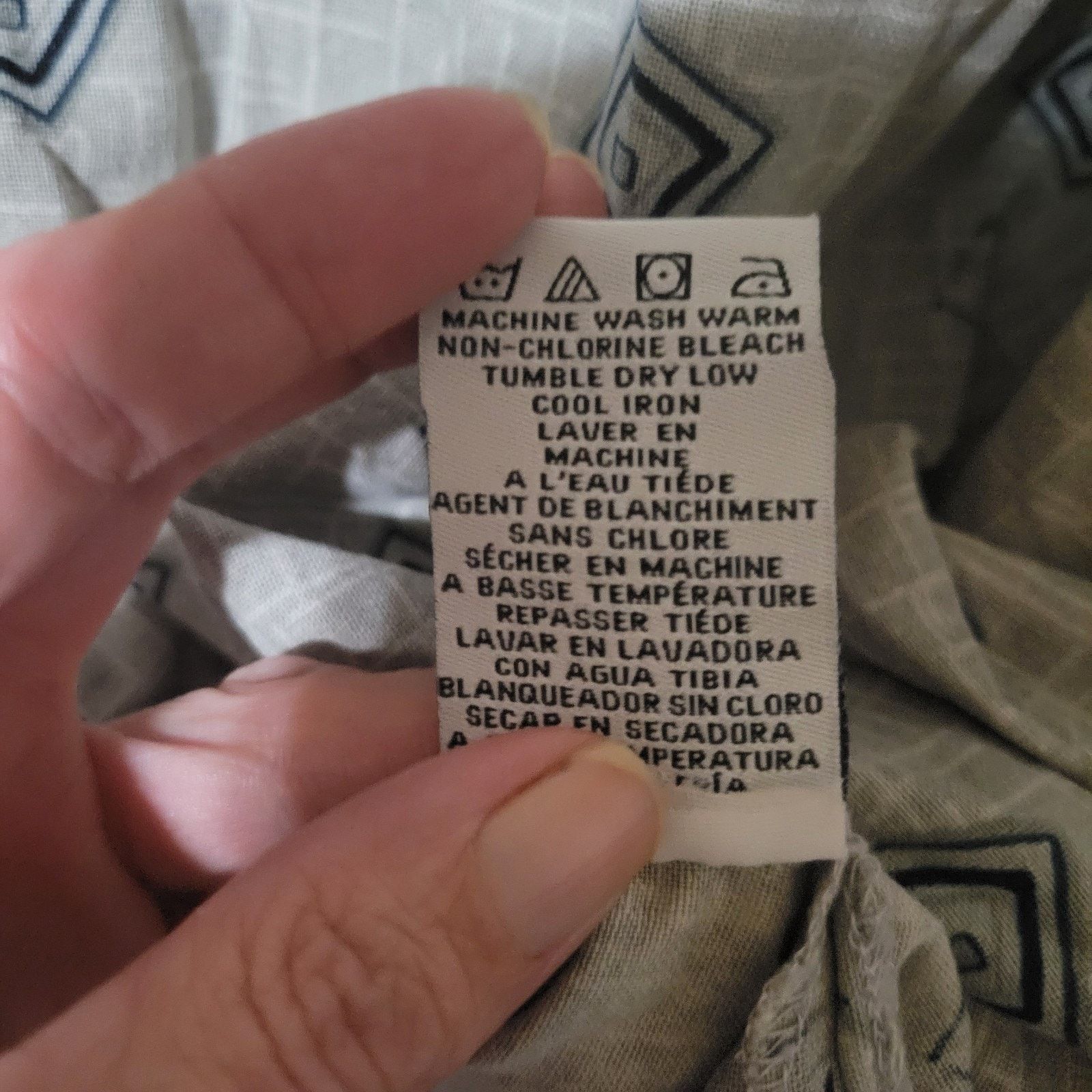 & Other Stories Island Shares Shirt Mens 4x Gray Pattern Button Up 100% Silk Size US XXL / EU 58 / 5 - 10 Thumbnail