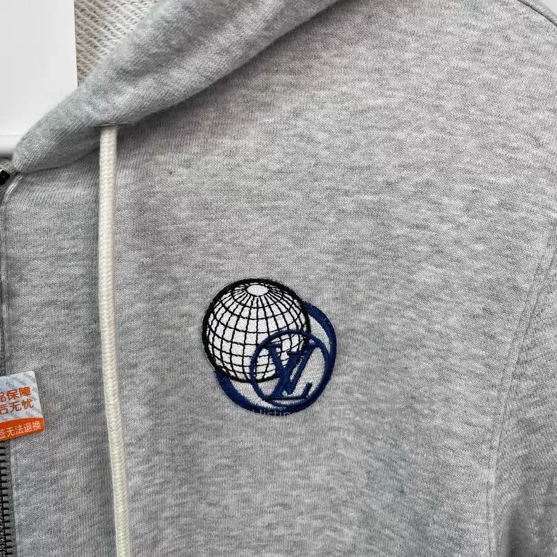 Louis Vuitton Louis Vuitton Gray cotton globe logo zip hoodie Size US M / EU 48-50 / 2 - 4 Thumbnail