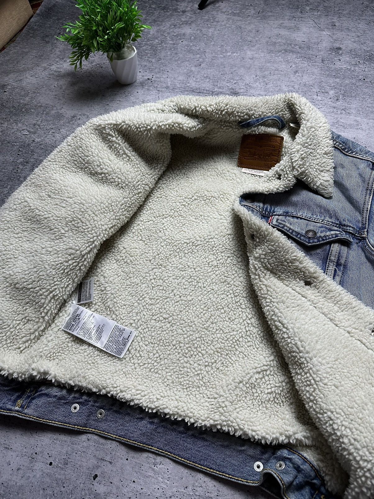 Levi's Vintage 90’s Levi’s Corduroy Denim Jeans Faded Sherpa Jacket Size US S / EU 44-46 / 1 - 5 Thumbnail