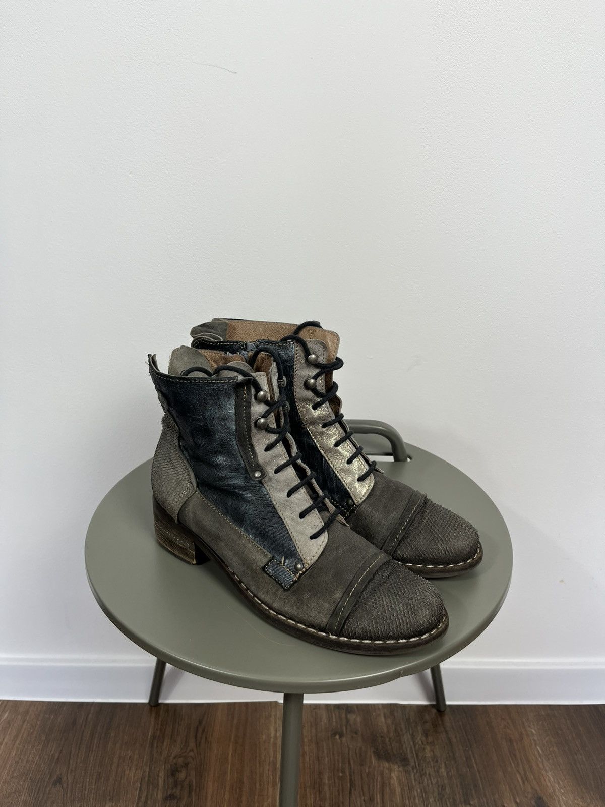 Vintage Avant-Garde Distressed Italian Mixed-Leather Combat Boots 40 Size US 9 / IT 39 - 1 Thumbnail