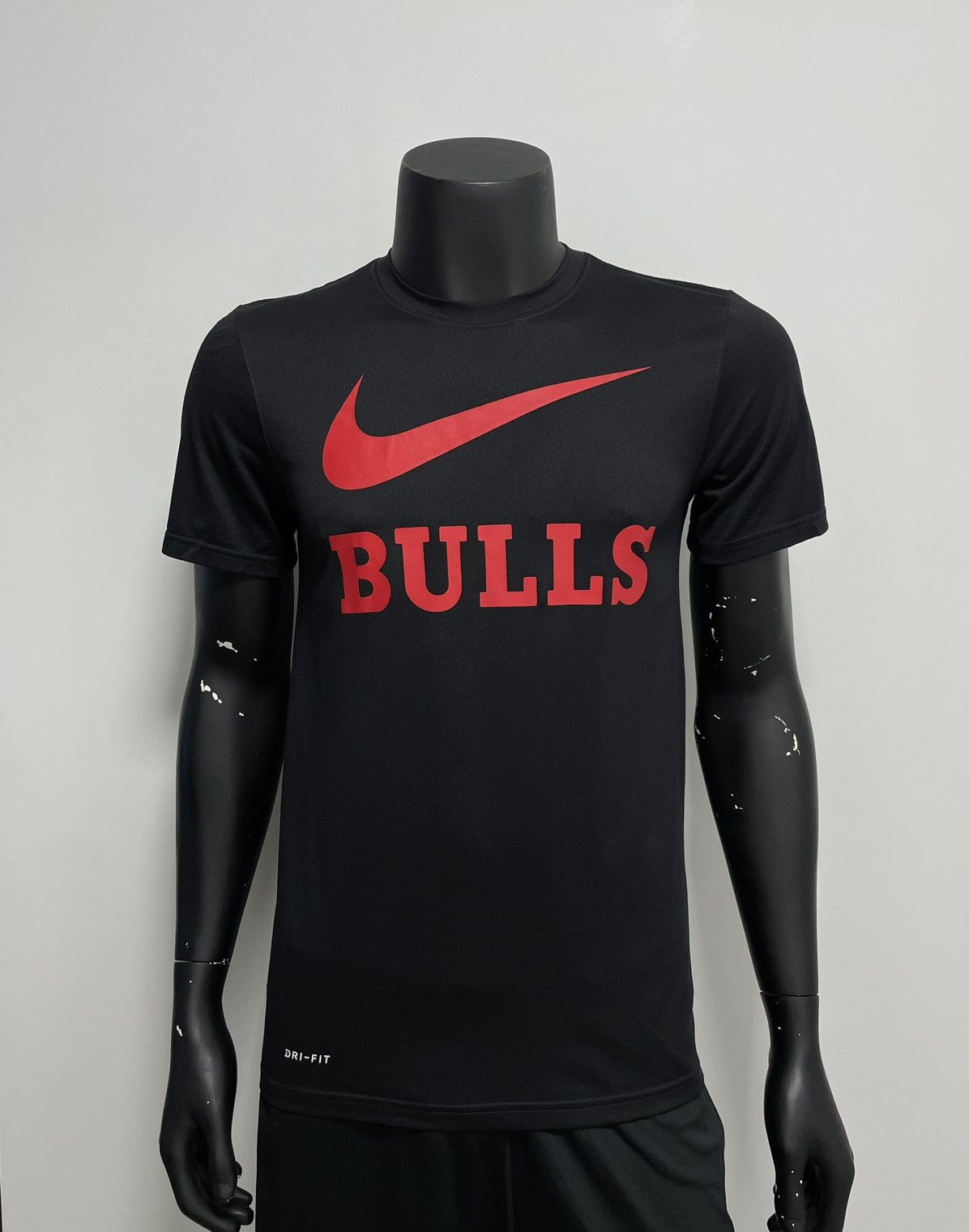 NBA Nike NBA Chicago Bulls Swoosh T-shirt dri-fit Size US S / EU 44-46 / 1 - 1 Thumbnail