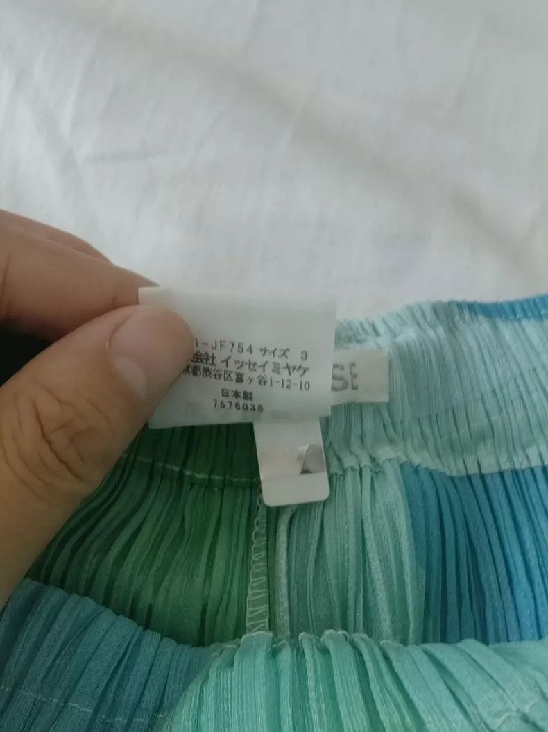 Issey Miyake Issey Miyake size:3 Green waltz pleated trousers Size 23" - 4 Thumbnail