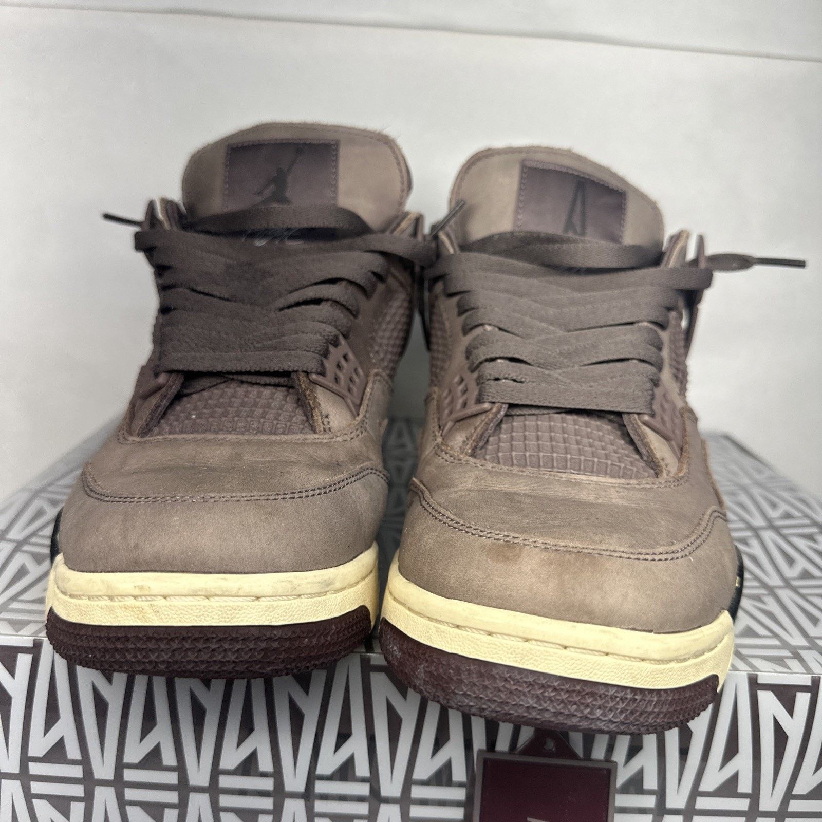 Nike A MA Maniere Jordan 4s Size 11.5 Good Condition. Size US 11.5 / EU 44-45 - 2 Thumbnail