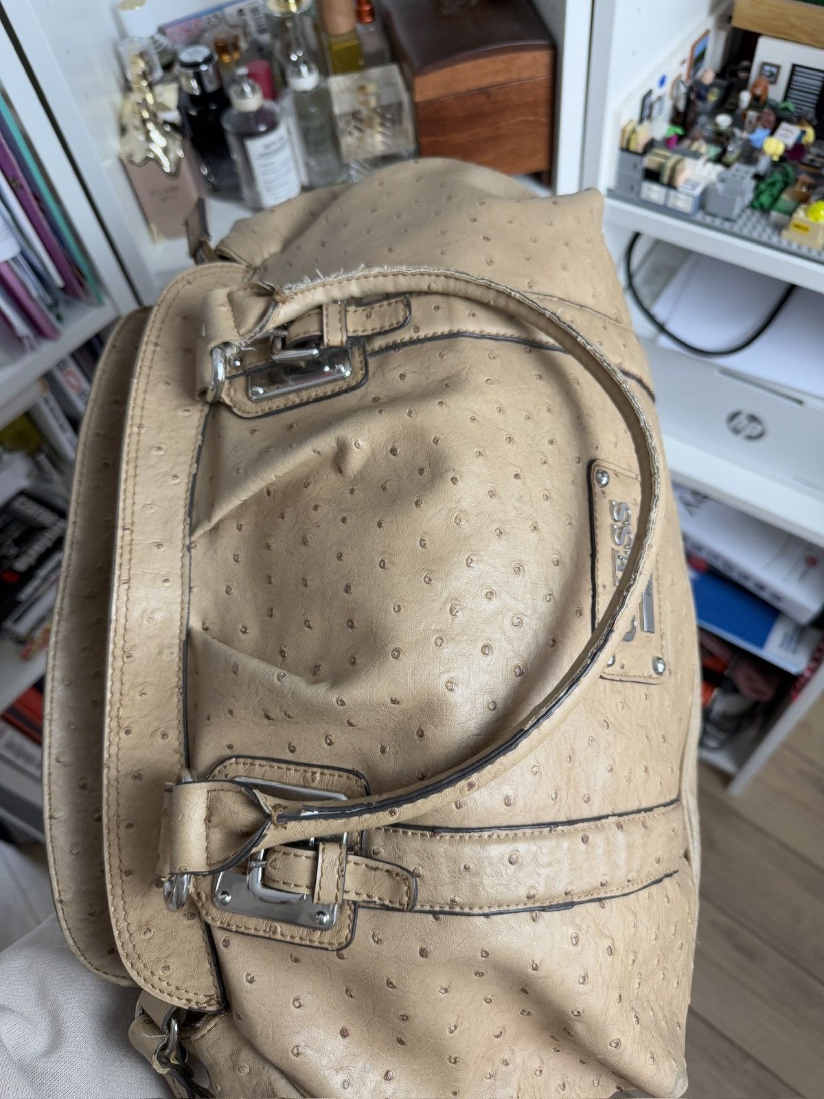 Guess × Vintage Vintage y2k Guess big logo leather shoulderbag designer rare Size ONE SIZE - 13 Thumbnail