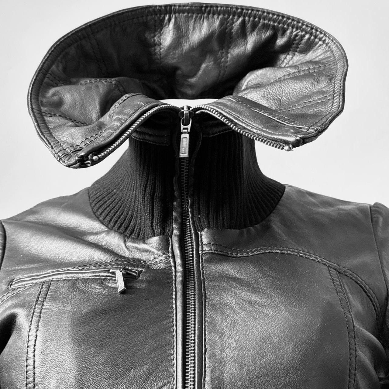 Vintage fitted leather biker avant garde jacket with large collar Size S / US 4 / IT 40 - 4 Thumbnail