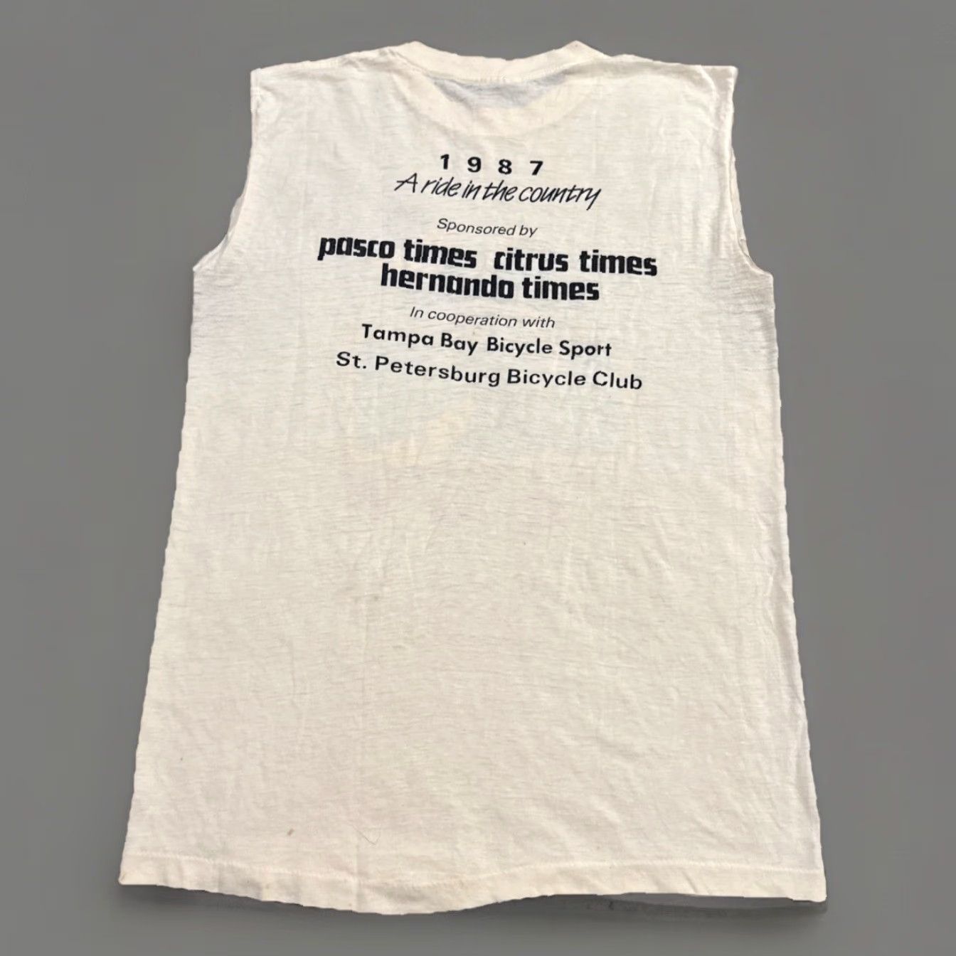 Vintage VINTAGE 1987 Tampa Bay Times Bicycle Tour Race Tank Top T-shirt Large 80s White Mens Tshirt Size US L / EU 52-54 / 3 - 2 Thumbnail