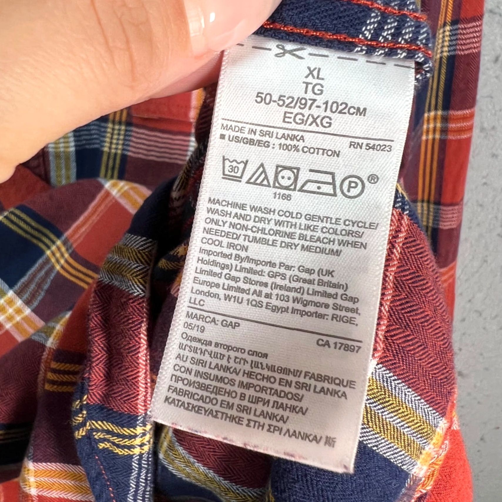 Gap Gap Shirt Mens XL Plaid Flannel Button-Down Regular Fit Red Size US XL / EU 56 / 4 - 4 Thumbnail