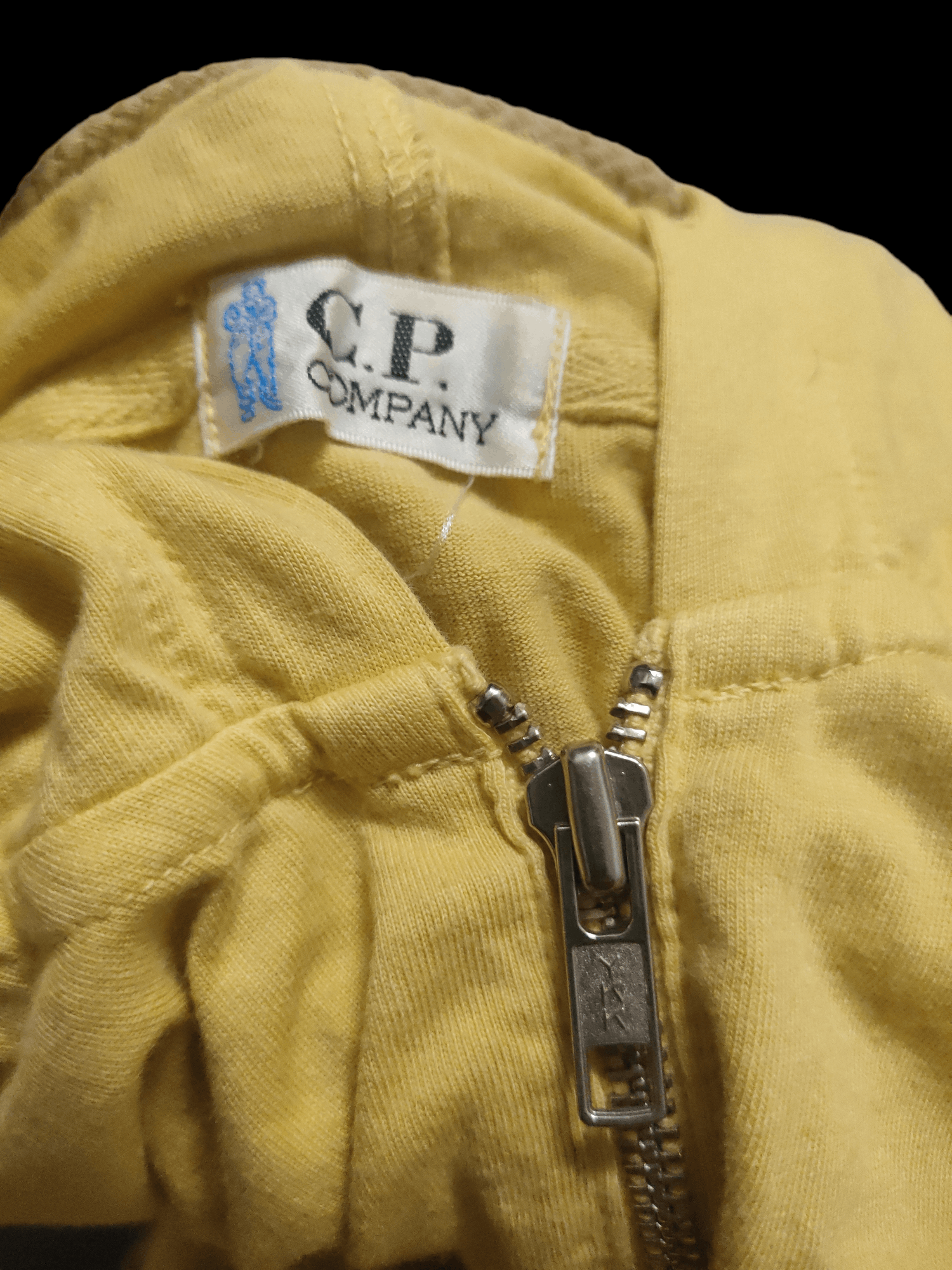 C.P. Company C.P Company Hoodie Embroidery Logo x Rare Item Size US L / EU 52-54 / 3 - 4 Thumbnail