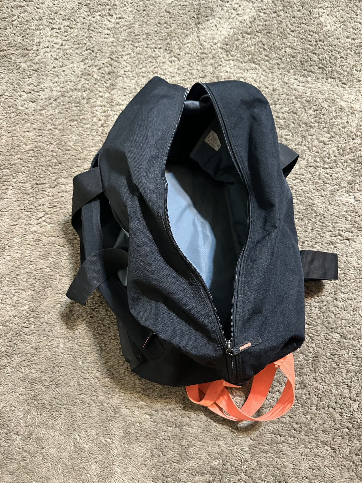 Nike Vintage Nike sportswear “triple black” duffel bag 00s Size ONE SIZE - 5 Thumbnail