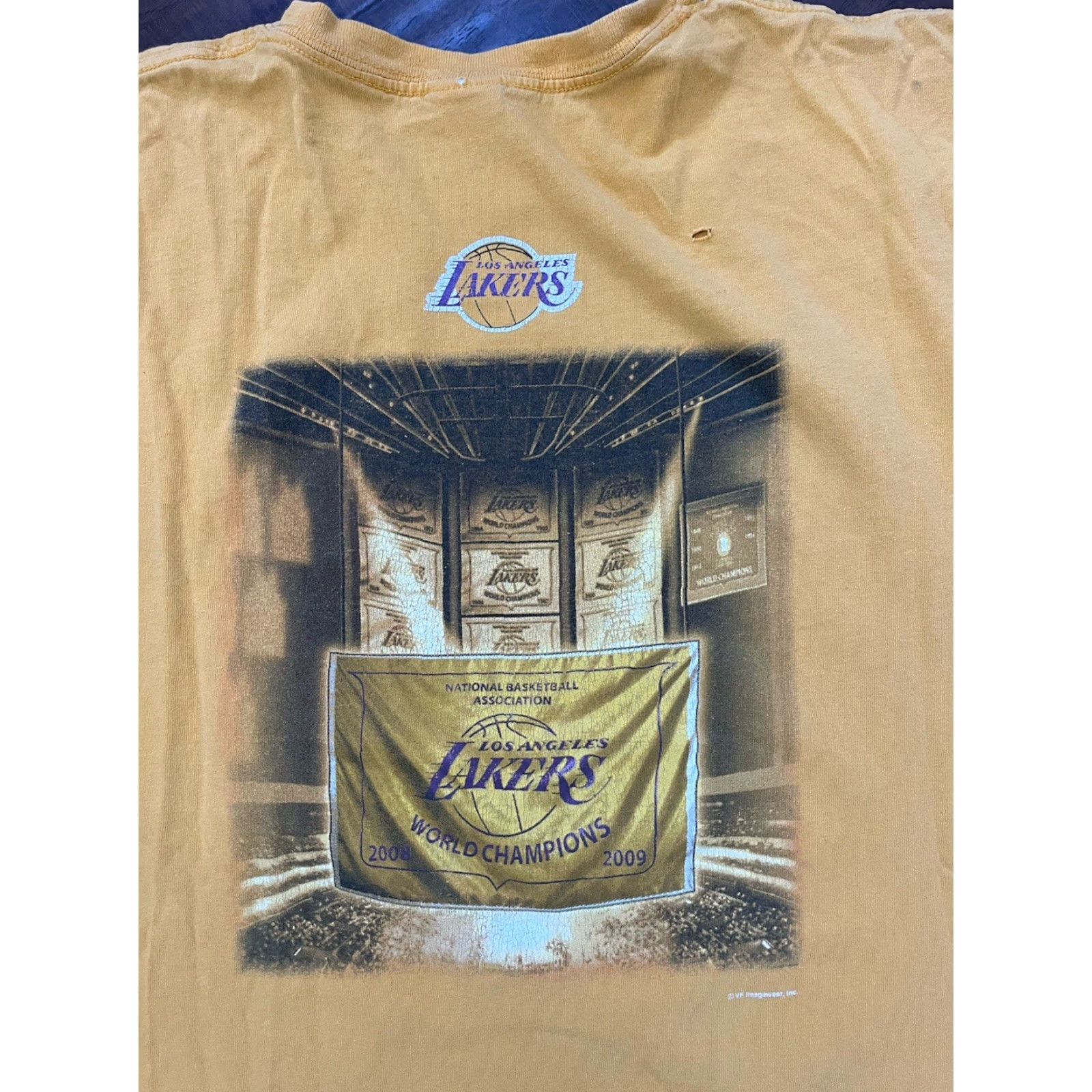 Gildan VINTAGE LA Lakers Champions 2009 2010 Kobe Bryant Rap Tee Shirt Mens XL Yellow NBA Gildan T-Shirt Size US XL / EU 56 / 4 - 4 Thumbnail