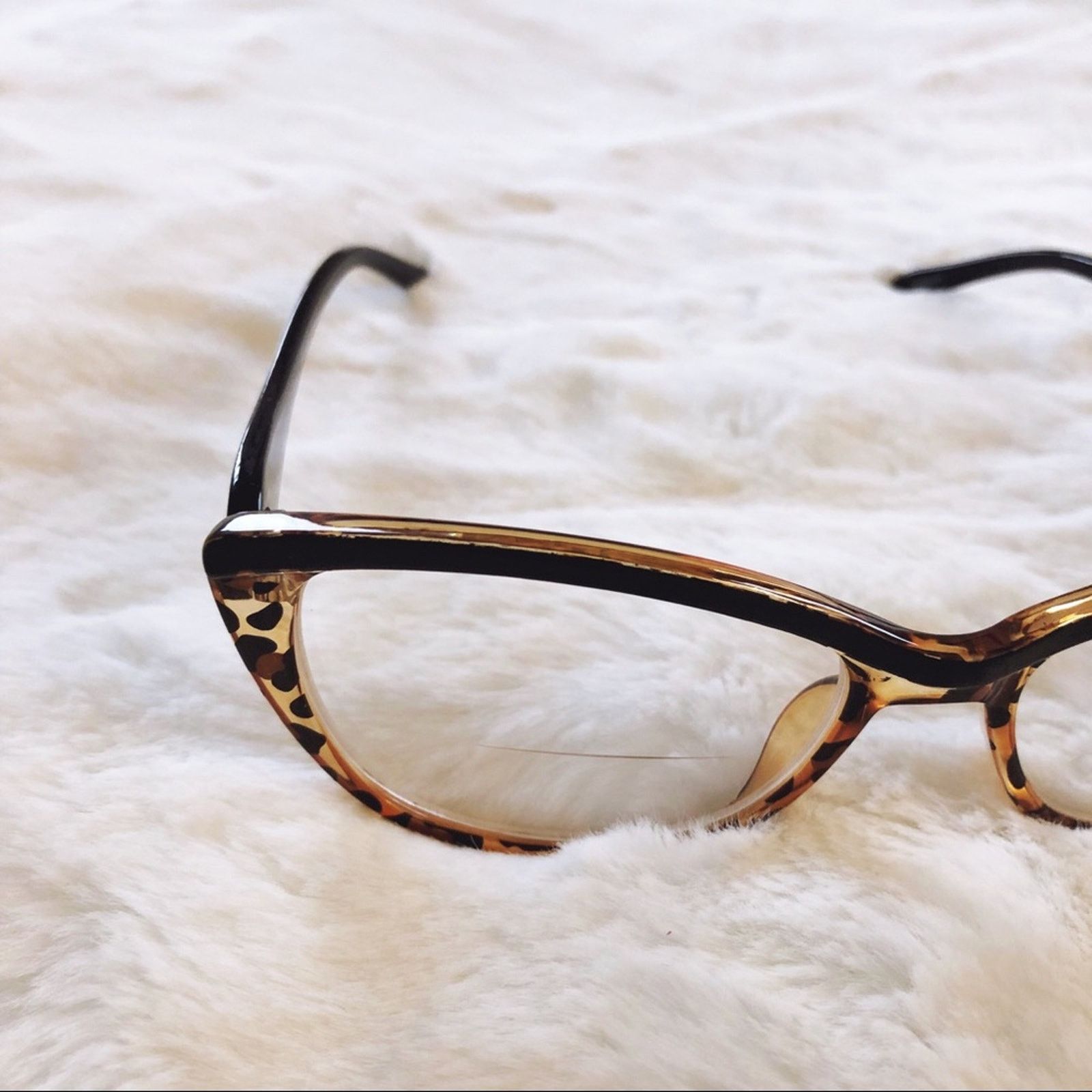 Other Bailey Cheetah Cat Eye Bi-Focal Reader Glasses Size ONE SIZE - 5 Thumbnail