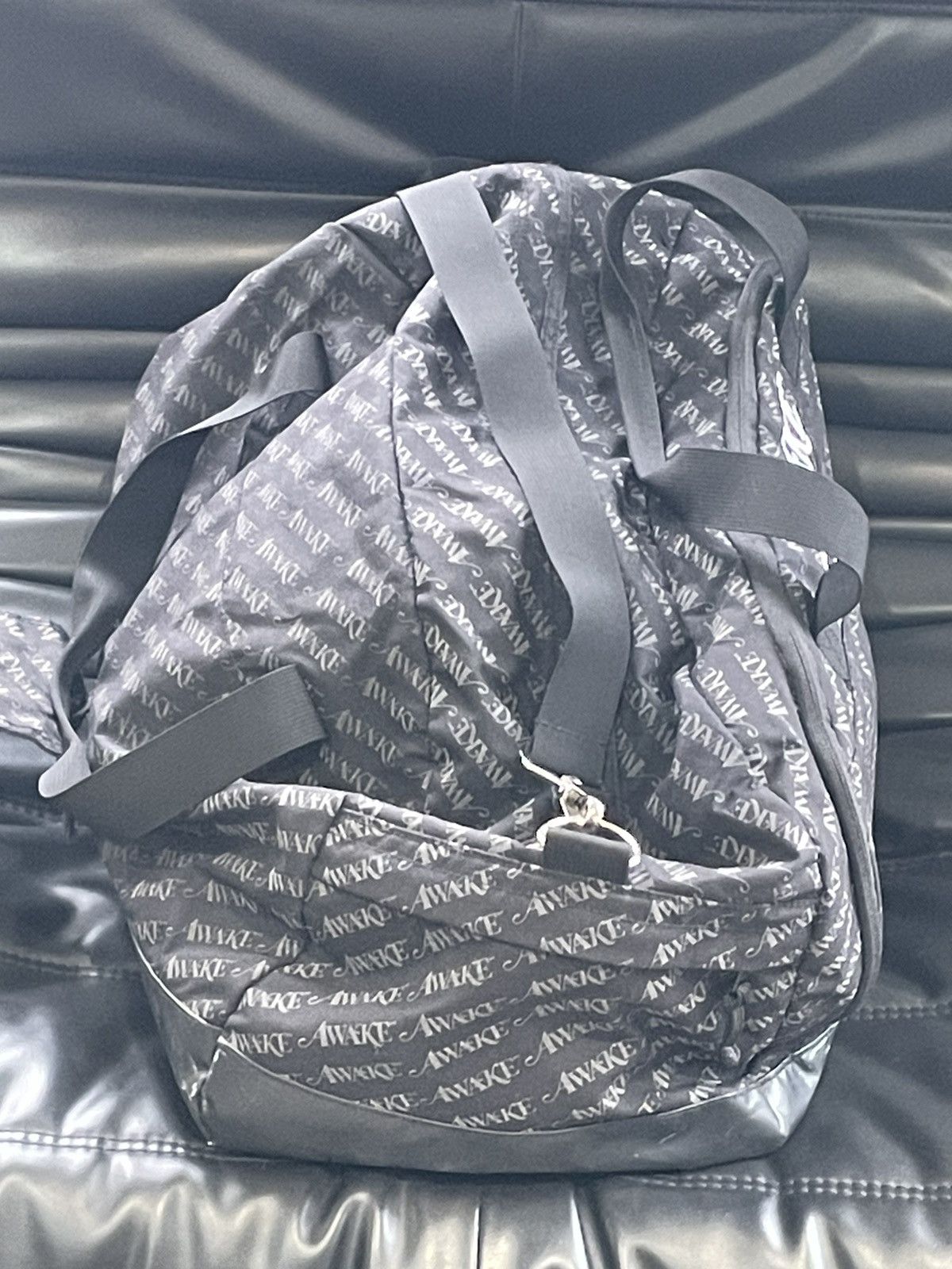 Awake NY Awake NY 3m Reflective Logo Duffle Bag Black Size ONE SIZE - 5 Thumbnail