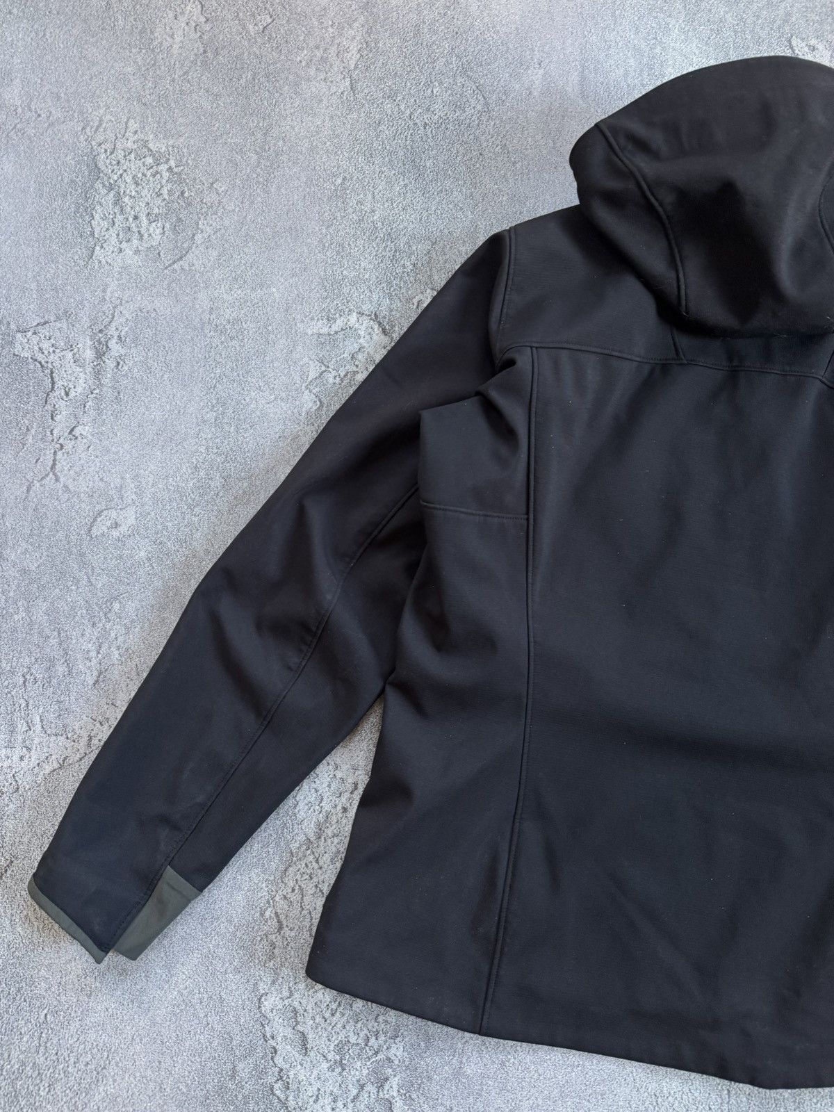 Arc'teryx Arc’teryx L Wmns zip hooded jacket softshell windbreaker Size L / US 10 / IT 46 - 17 Thumbnail