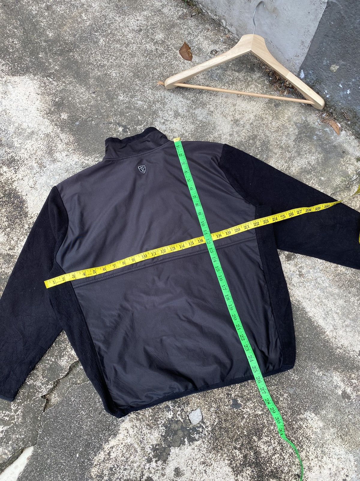 Vintage Vintage Nike Golf 90s Half Zipper - size 23.7” x 25.7” Size US S / EU 44-46 / 1 - 8 Thumbnail