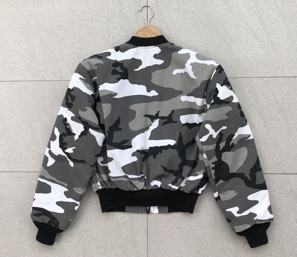 Alpha Industries Vintage Camo MA-1 Flyer’s Intermediate Bomber Jacket USA 🇺🇸 Size M / US 6-8 / IT 42-44 - 3 Thumbnail