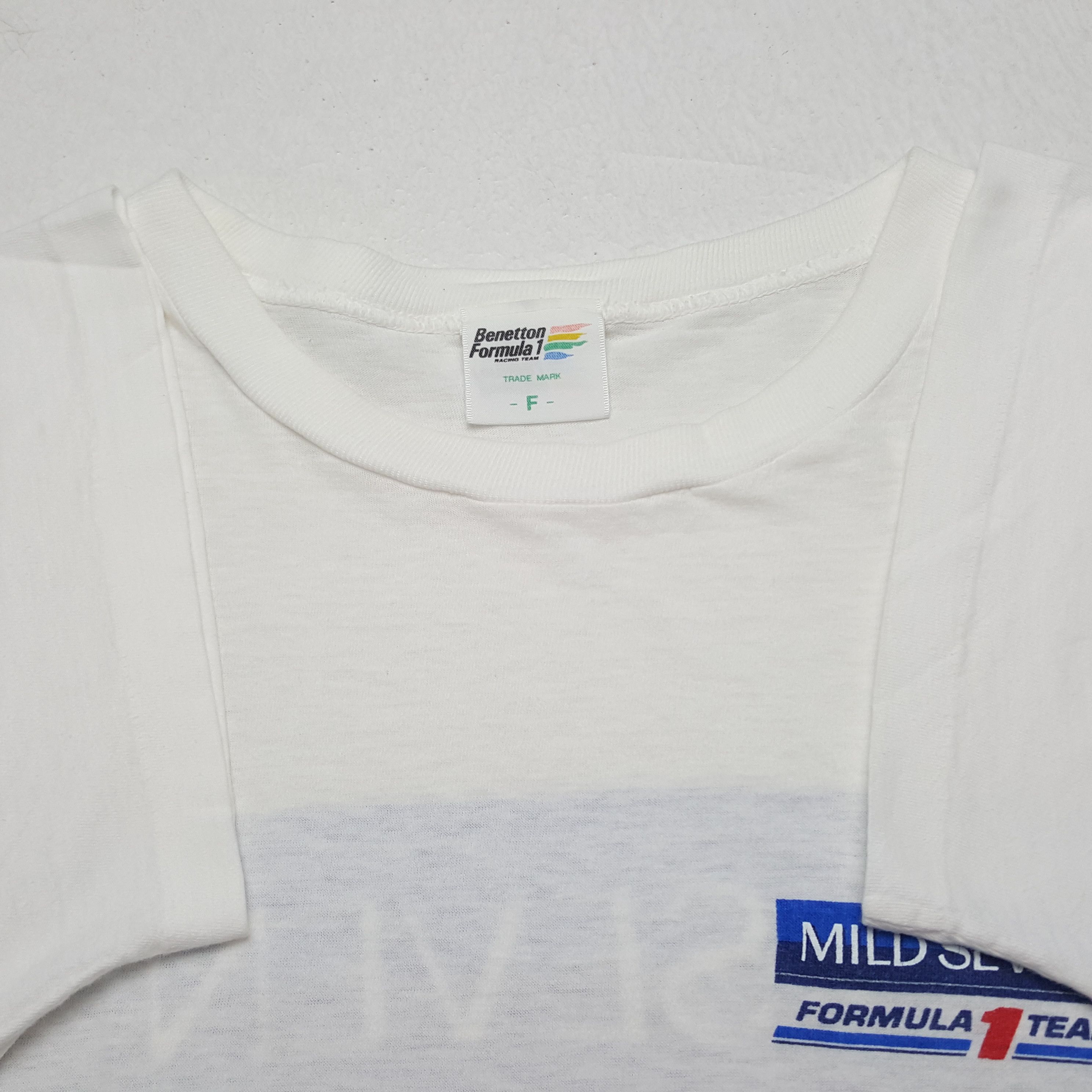 Benetton × Vintage Vintage Benetton Formula 1 Racing Team Motorsports Tshirt Size US M / EU 48-50 / 2 - 5 Thumbnail