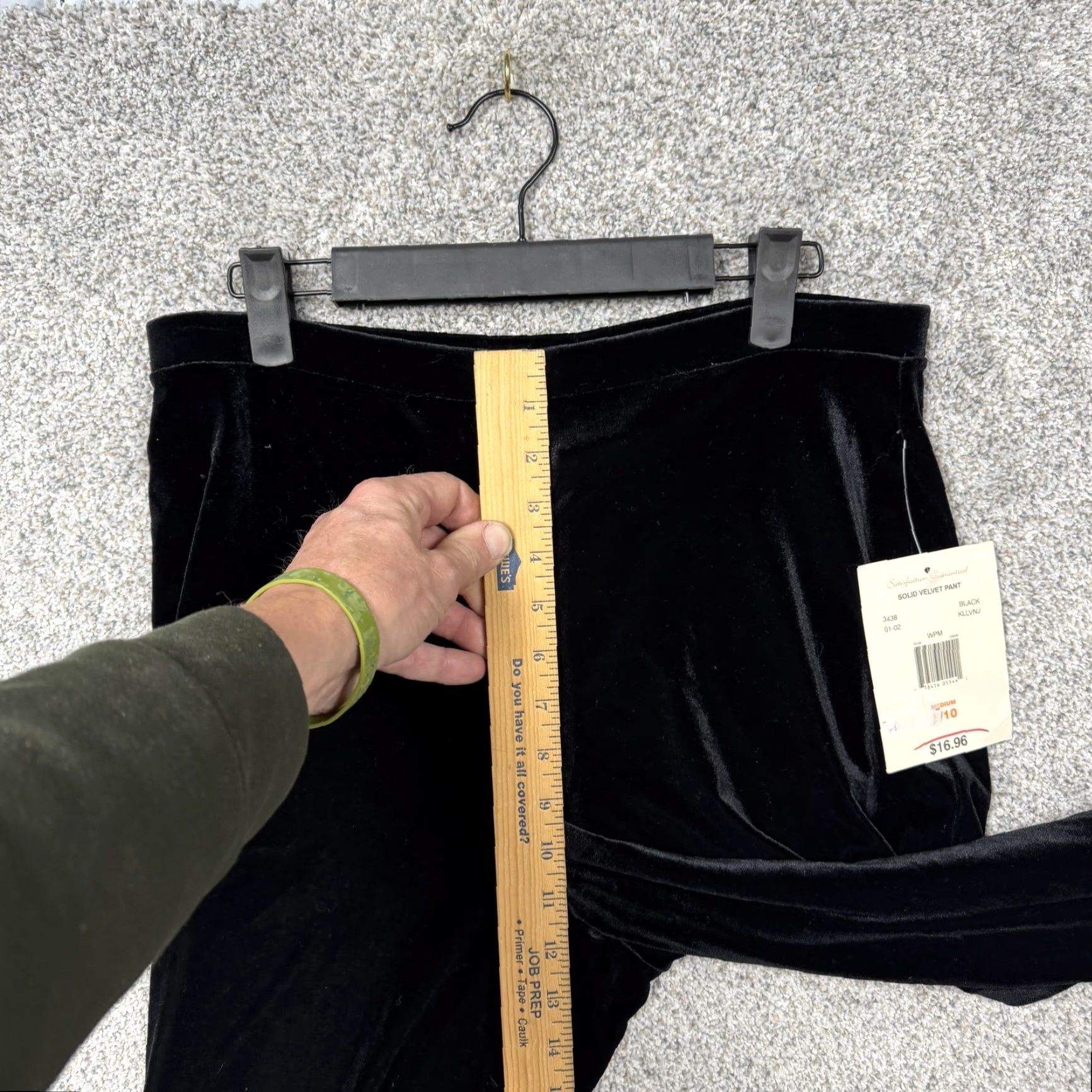Vintage VINTAGE Kathie Lee Collection Velvet Pants Black M Women Dress Pants Pull On Elastic Waist 31x29 Straight Leg Size 32" / US 10 / IT 46 - 6 Thumbnail