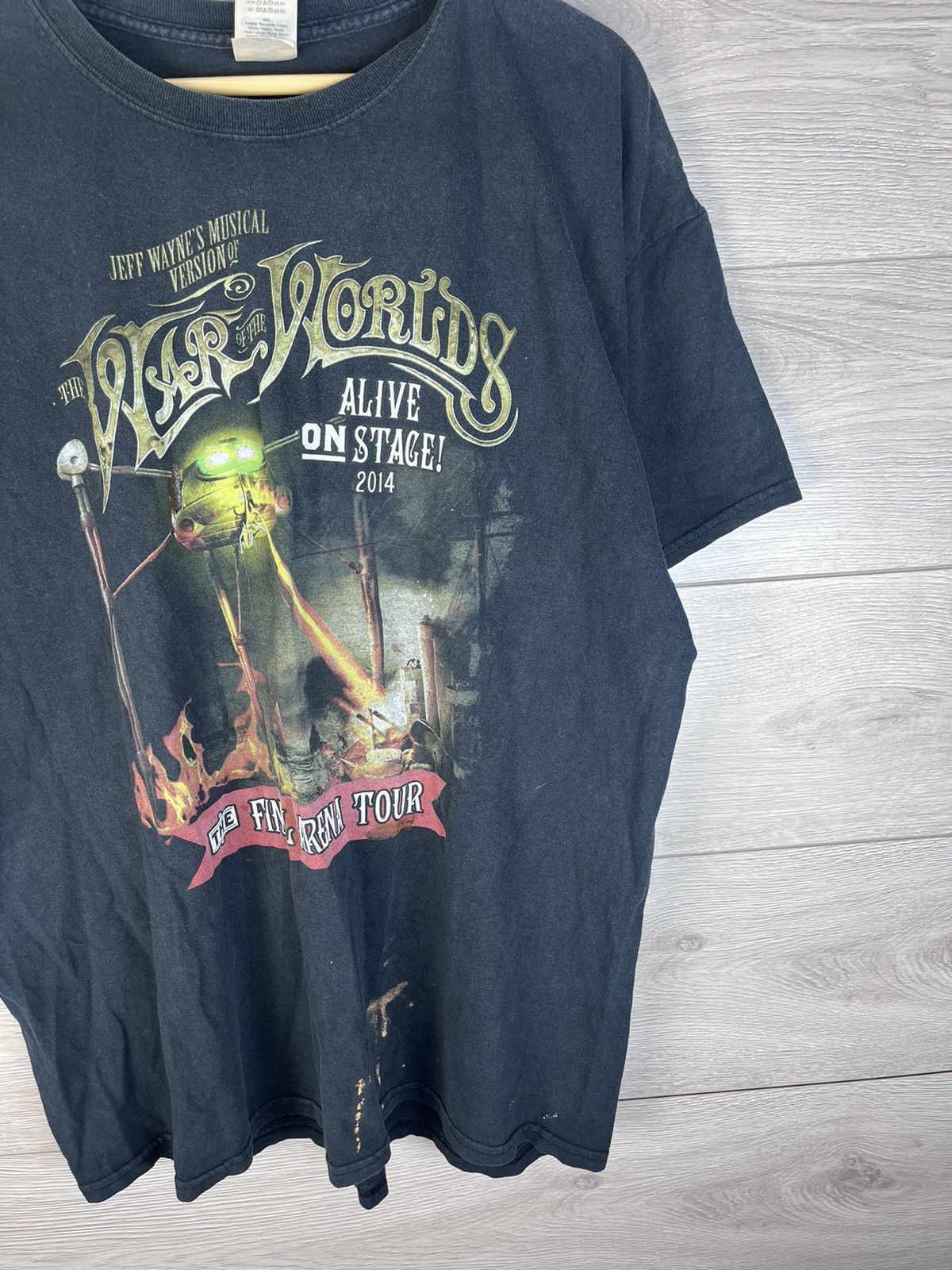 Gildan Men’s t-shirt War of the Worlds 2014s size Xl final arena Size US XL / EU 56 / 4 - 3 Thumbnail