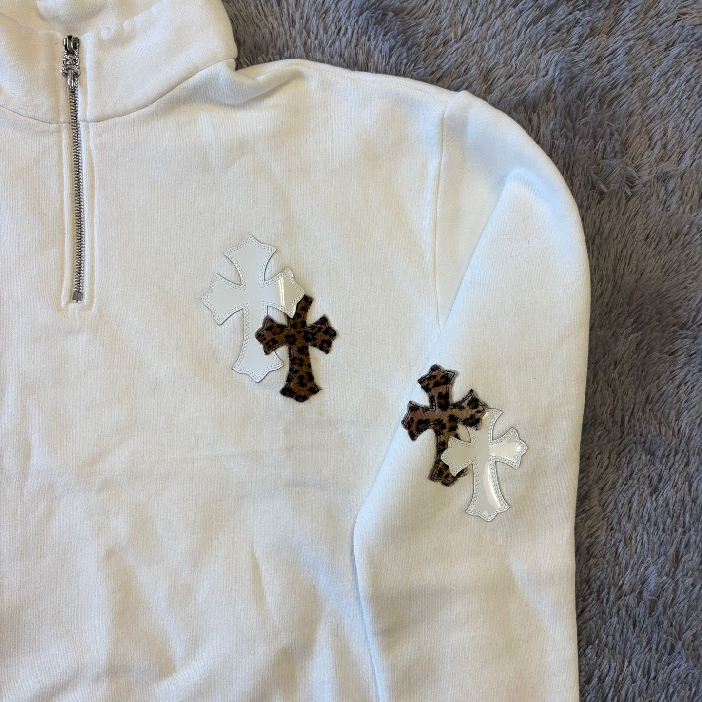 Chrome Hearts CHROME HEARTS CHEETAH WHITE PATCH QUARTER ZIP Size S Size US S / EU 44-46 / 1 - 8 Thumbnail