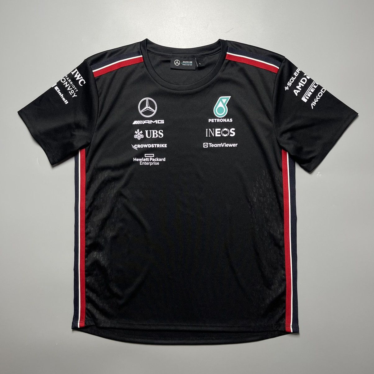 Mercedes-Benz MERCEDES BENZ AMG PETRONAS F1 2023 TEAM DRIVER T-SHIRT Size US L / EU 52-54 / 3 - 1 Thumbnail