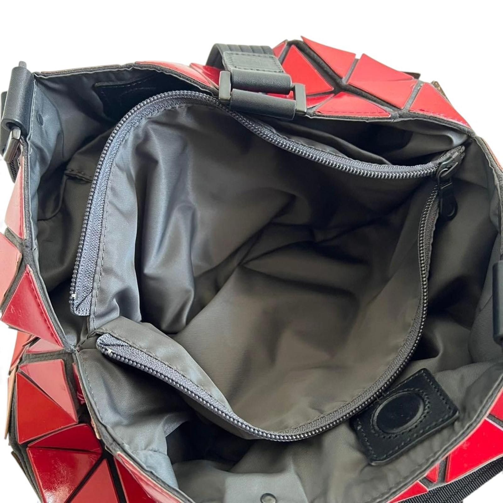 Issey Miyake Issey Miyake Pleats Please - Red Geometric Shoulder Bag Size ONE SIZE - 6 Thumbnail