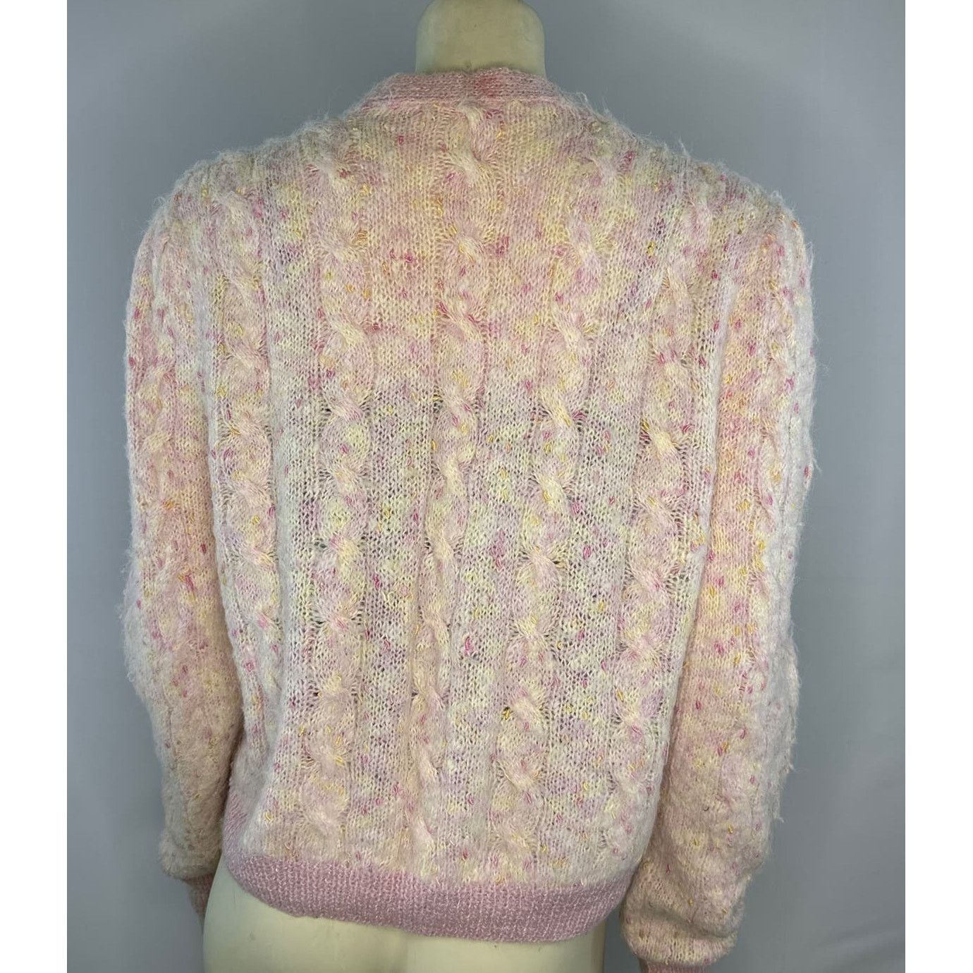 Vintage American vtg hand knit Mohair cardigan pink size medium Size M / US 6-8 / IT 42-44 - 8 Thumbnail