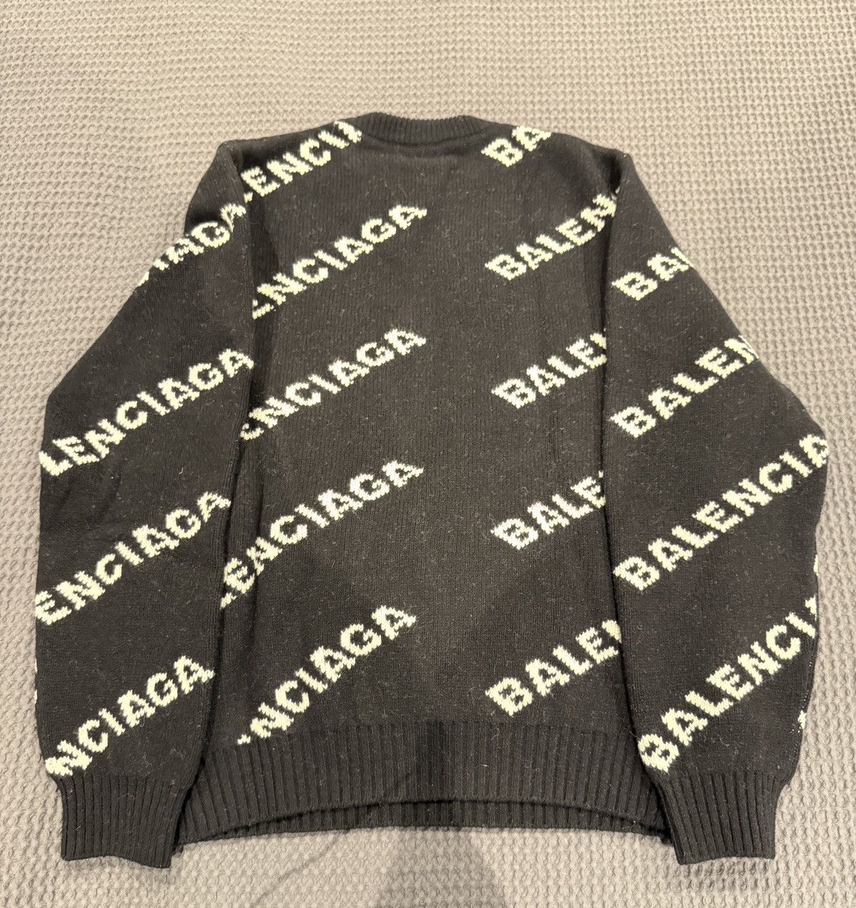Balenciaga Balenciaga Sweater Size US L / EU 52-54 / 3 - 3 Thumbnail