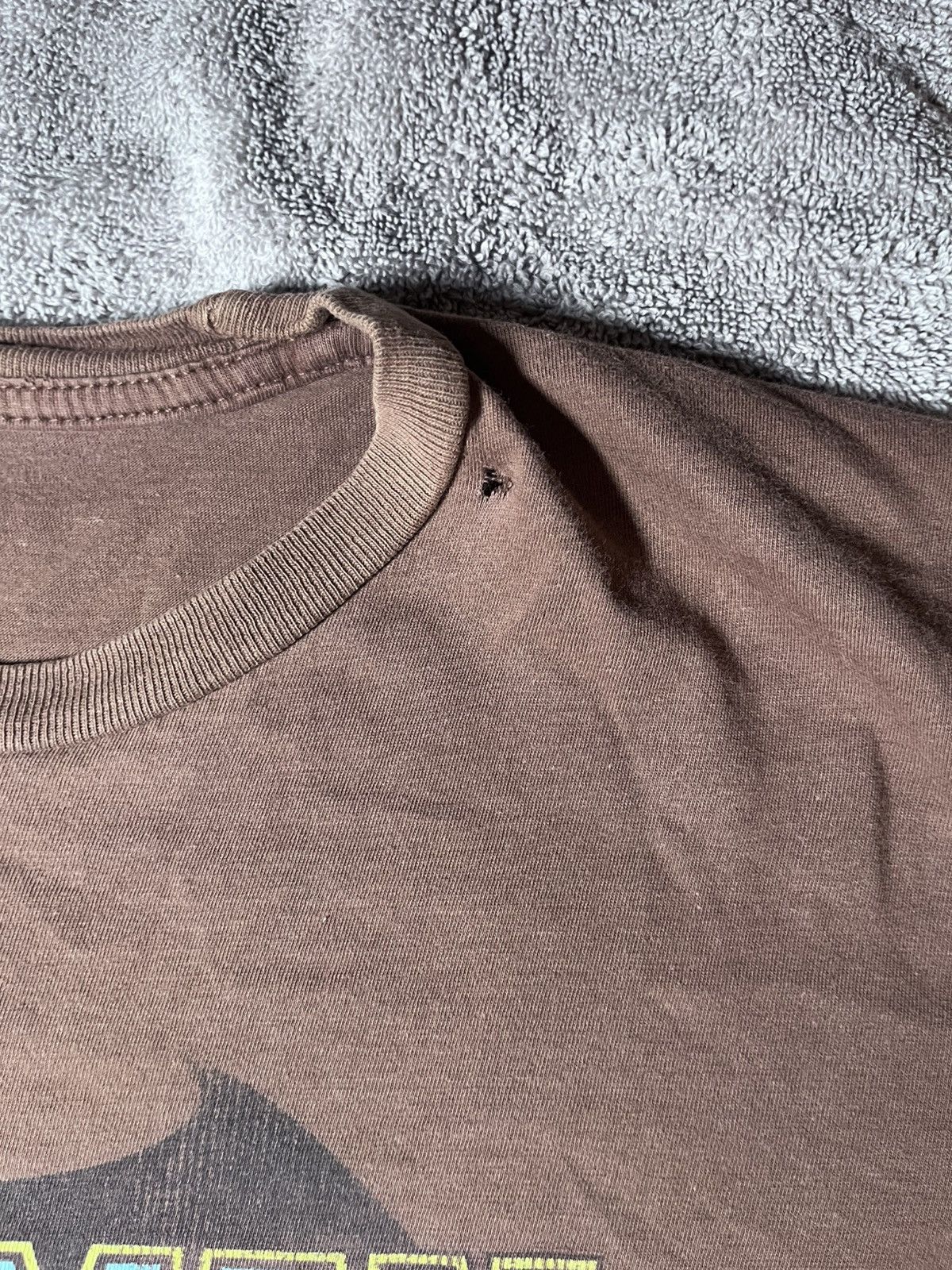 DC Comics DC Brown Batman Tee size small Size US S / EU 44-46 / 1 - 3 Thumbnail