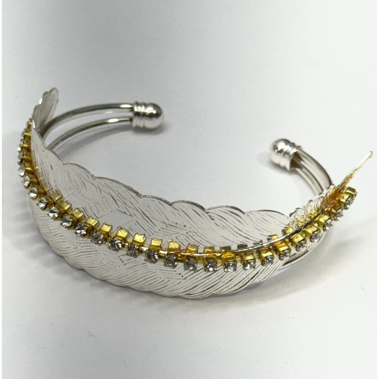 Vintage Vintage rhinestone silver feather cuff bracelet Size ONE SIZE - 2 Thumbnail