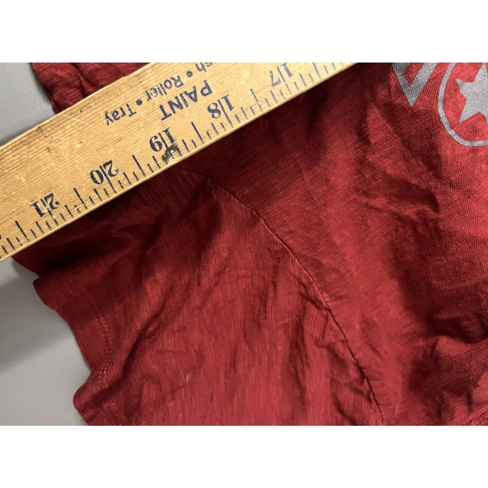 Express VINTAGE Express Shirt Mens Large Red Graphic Print V-Neck 100% Cotton Slim Logo - Express Outlet Size US M / EU 48-50 / 2 - 4 Thumbnail