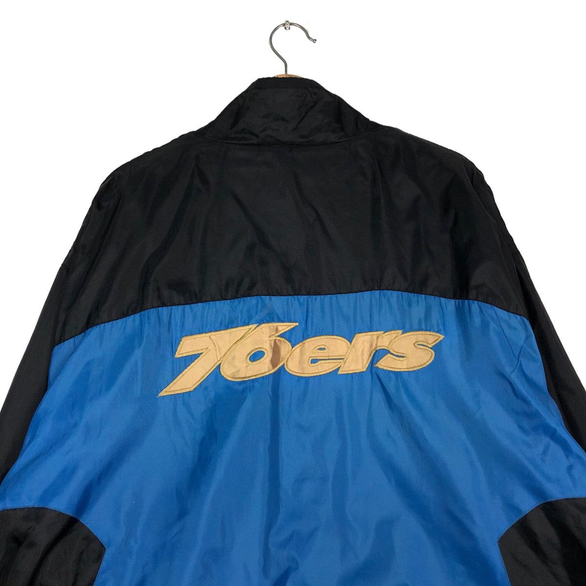 NBA 🔥Vintage Nylon Bomber Jacket NBA 76Ers Big Logo Size US XL / EU 56 / 4 - 9 Thumbnail