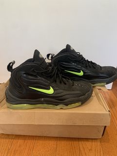 Nike air total outlet max uptempo black volt