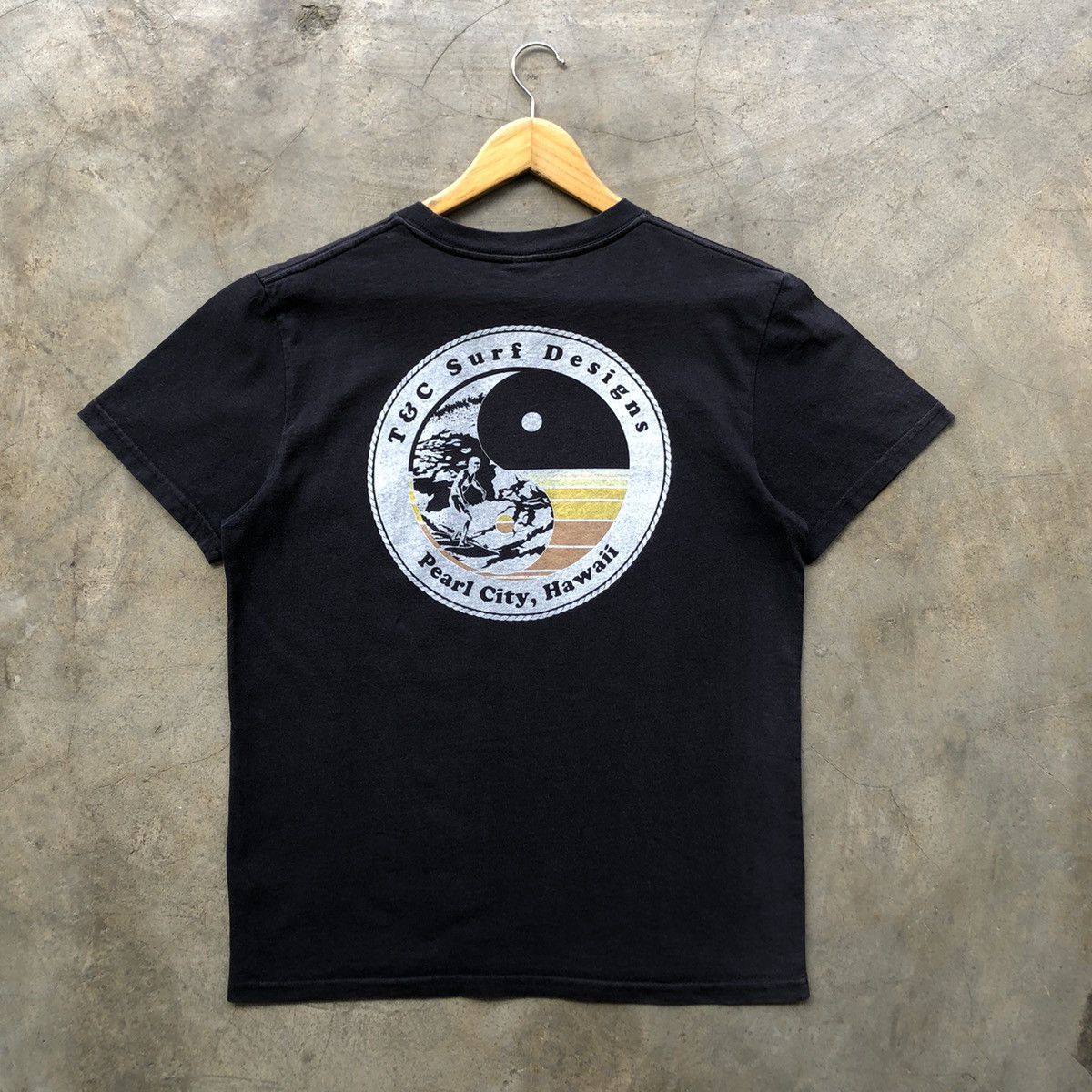 Vintage Vintage T&C surf style ying yang tshirt Size US M / EU 48-50 / 2 - 1 Thumbnail