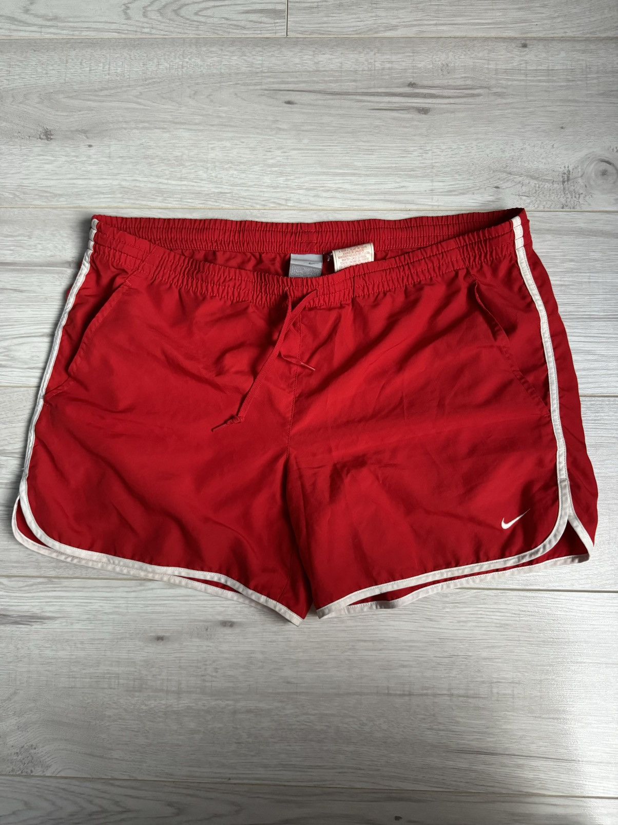 Nike × Vintage Vintage women’s Nike Swoosh shorts Size 32" / US 10 / IT 46 - 1 Thumbnail
