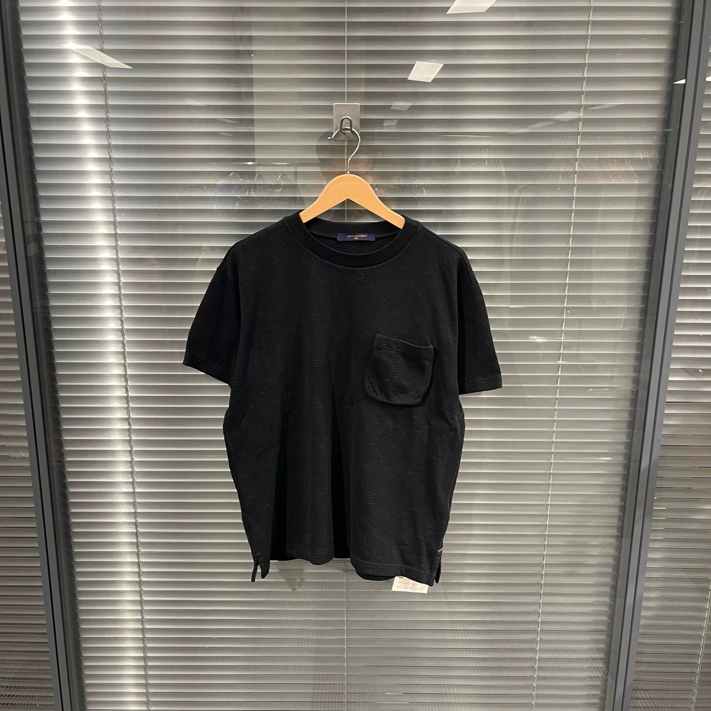 Louis Vuitton LV Black Monogram All-Over Print Short Sleeve Tee Size US M / EU 48-50 / 2 - 1 Thumbnail