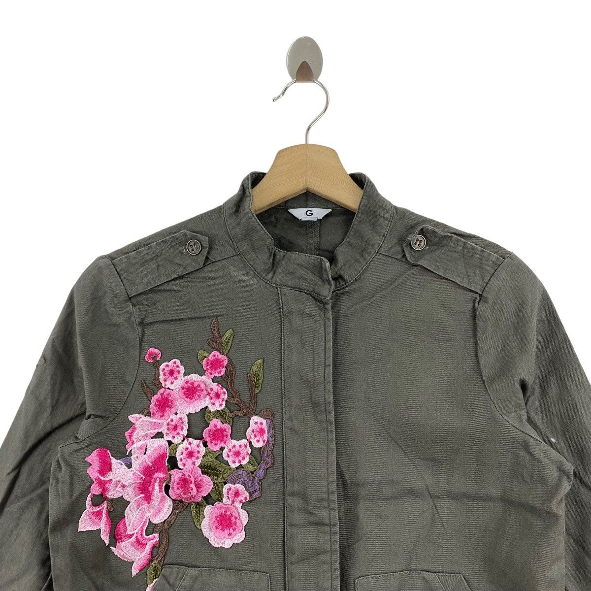 Guess GUESS Floral Embroidered Design Green Denim Jeans Jacket Size XS / US 0-2 / IT 36-38 - 2 Thumbnail