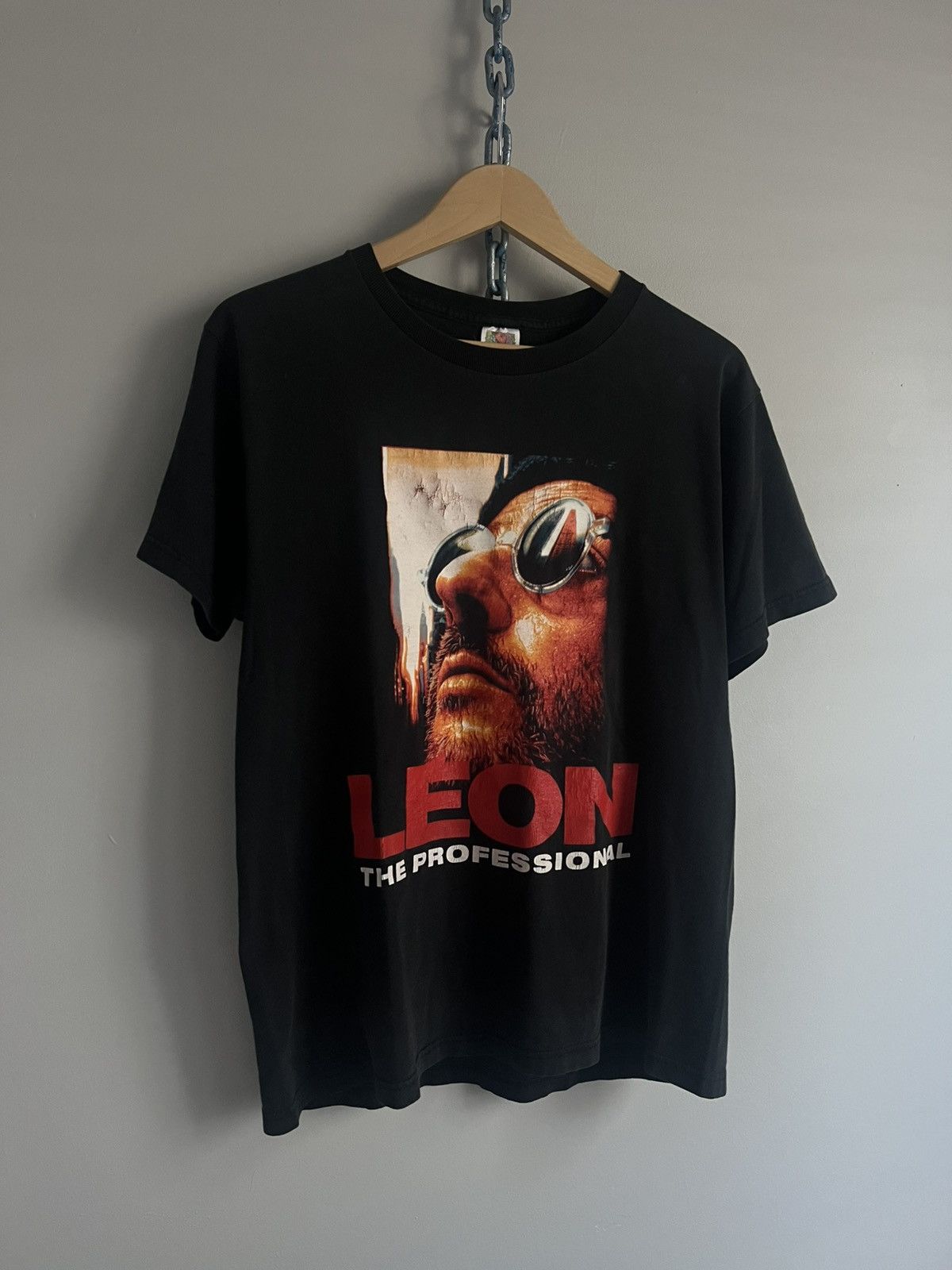 Vintage Vintage 90s Leon The Professional Movie Promotional T Shirt Size US S / EU 44-46 / 1 - 1 Thumbnail