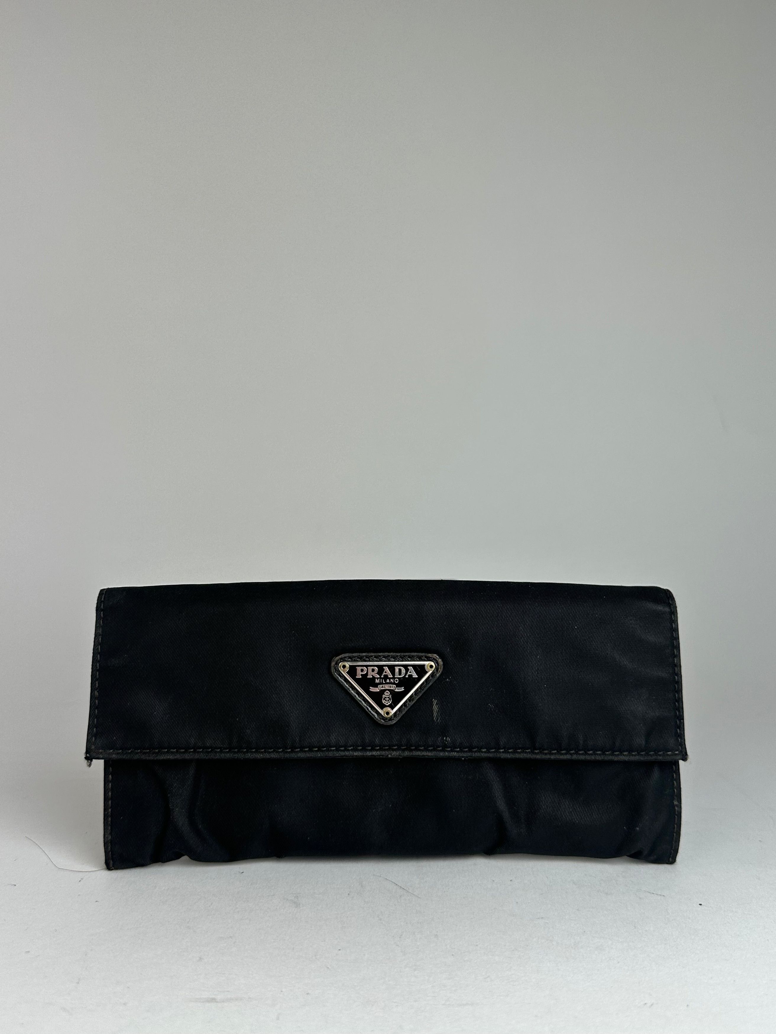 Prada Vintage Triangle Wallet Black Size ONE SIZE - 1 Thumbnail