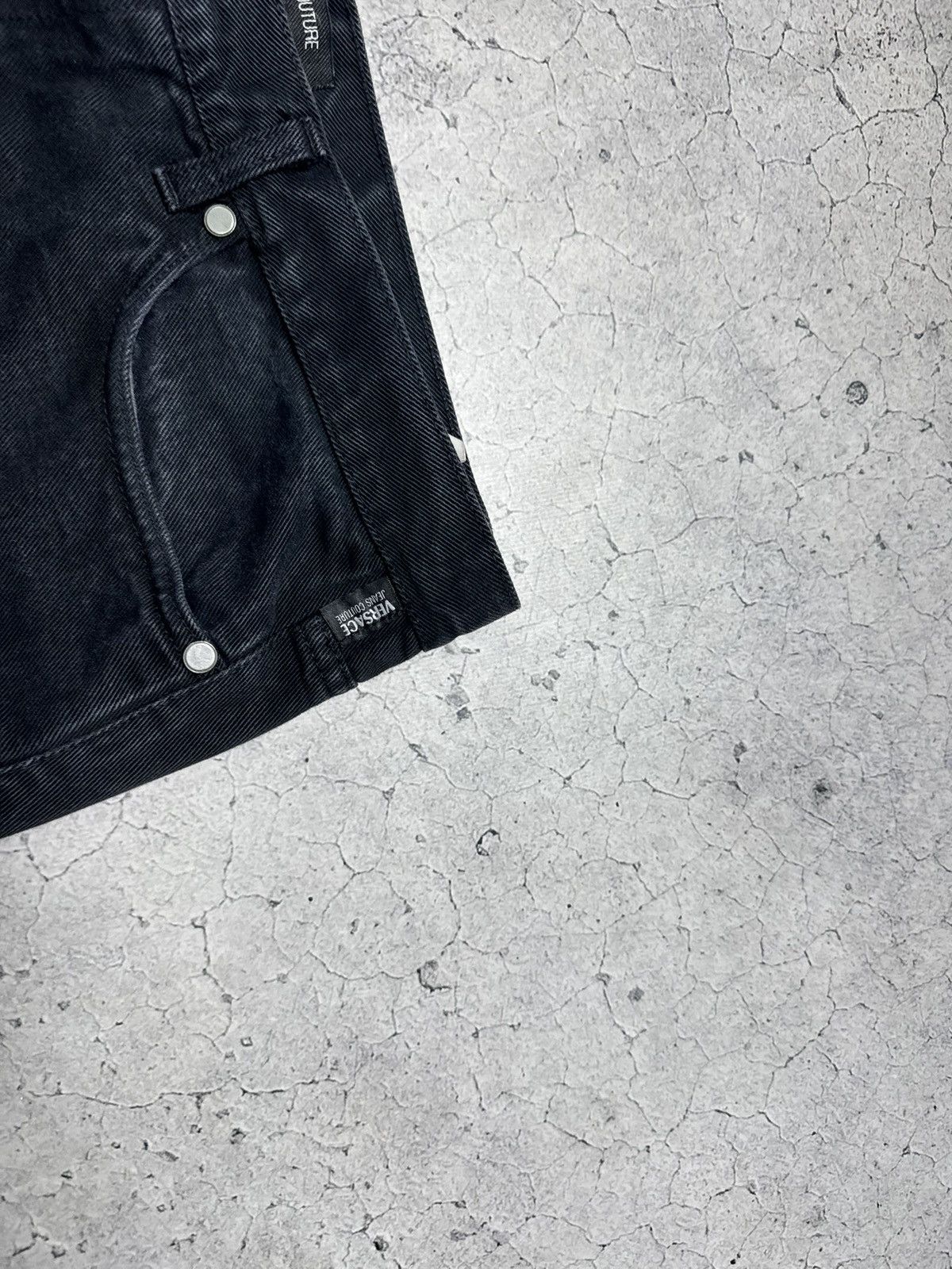 Versace Jeans Couture Versace Jeans Couture Vintage Luxury Black Denim Jeans Size US 36 / EU 52 - 3 Thumbnail