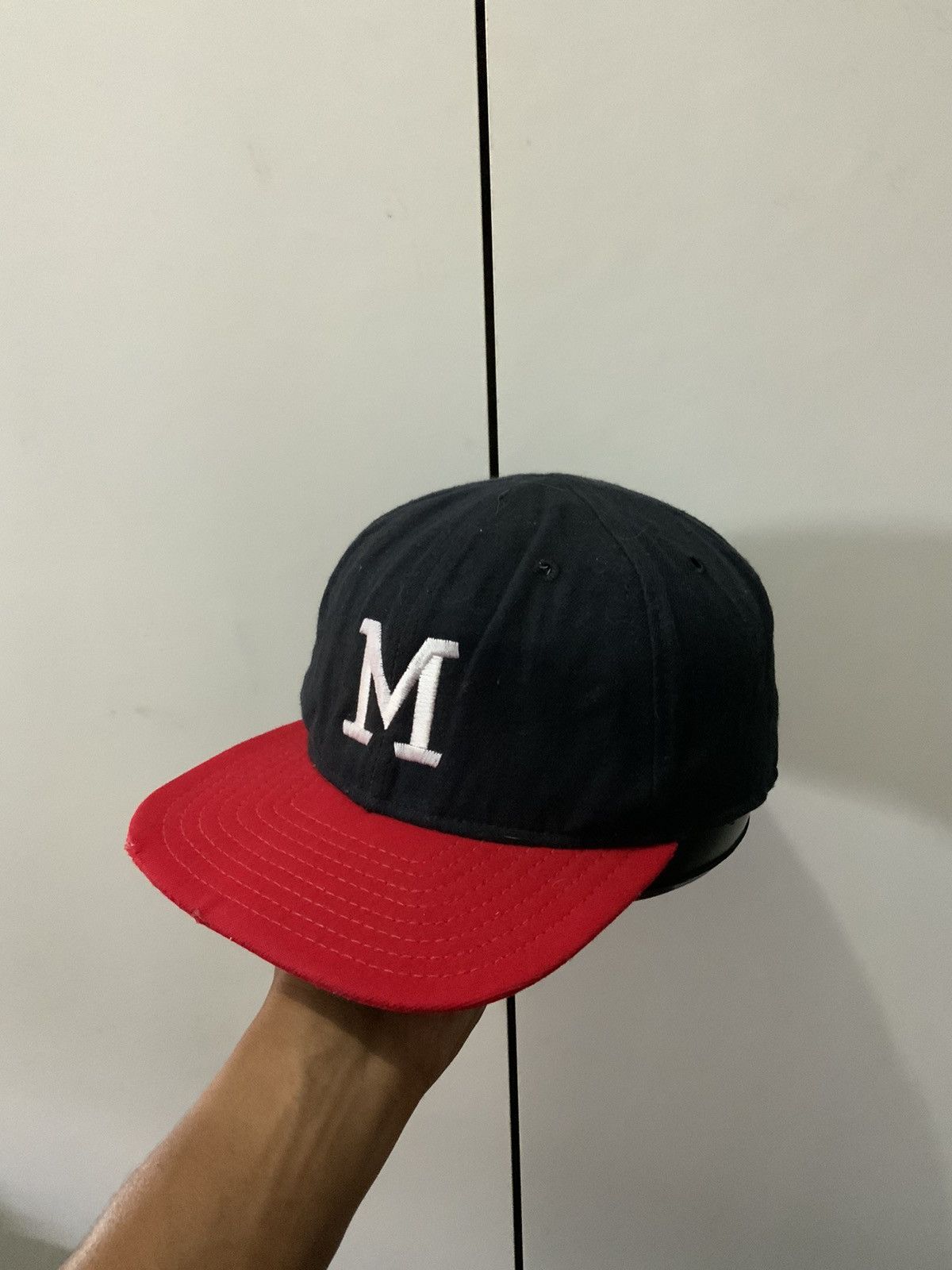 New Era Vintage New Era M Made in USA Fitted Hat Size ONE SIZE - 1 Thumbnail