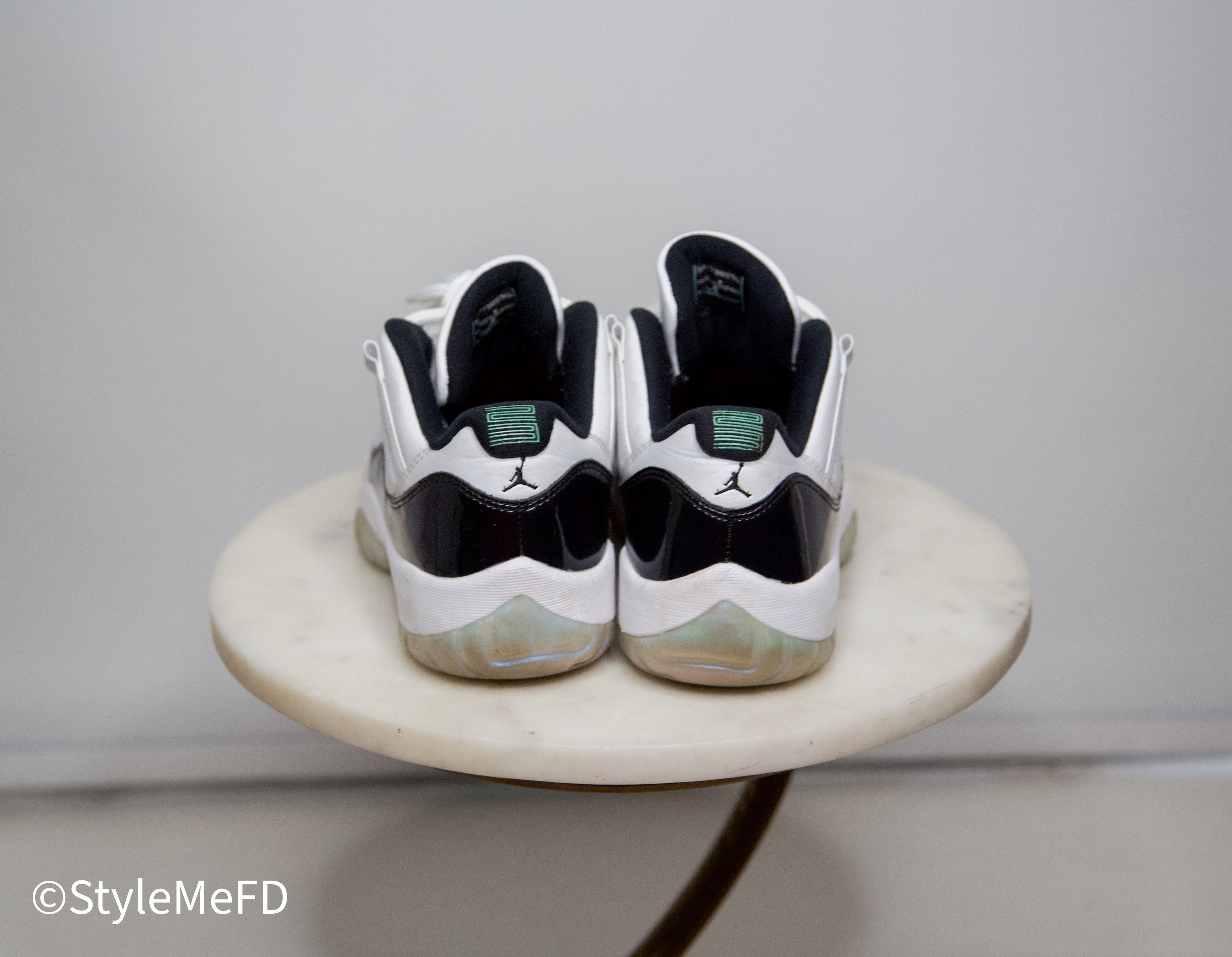 Jordan Brand NIKE AIR JORDAN 11 LOW IN "EMERALD IRIDESCENT" Size US 9 / EU 42 - 3 Thumbnail