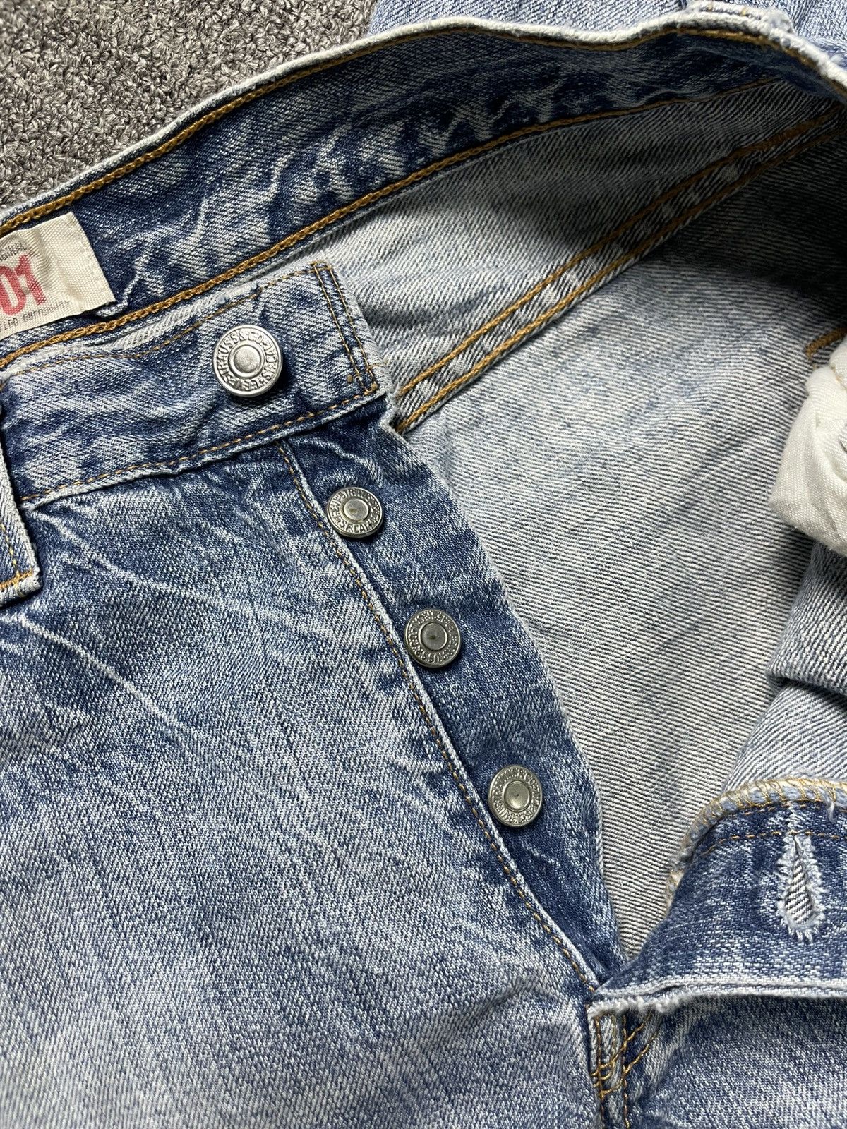 Levi's × Vintage Vintage Levi’s Distressed Denim Jeans (67) Size US 30 / EU 46 - 14 Thumbnail